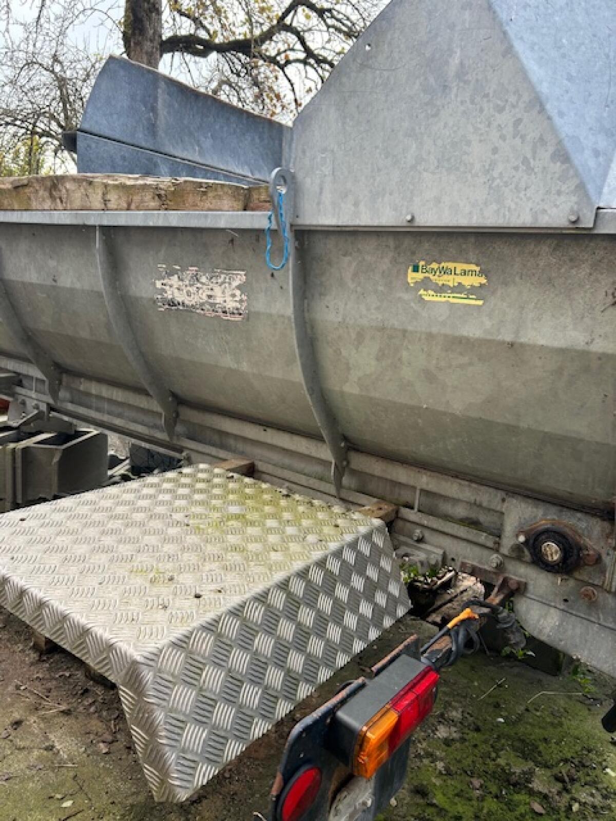 Stöckl Aufbauseitenstreuer 3200 SR Roto 2