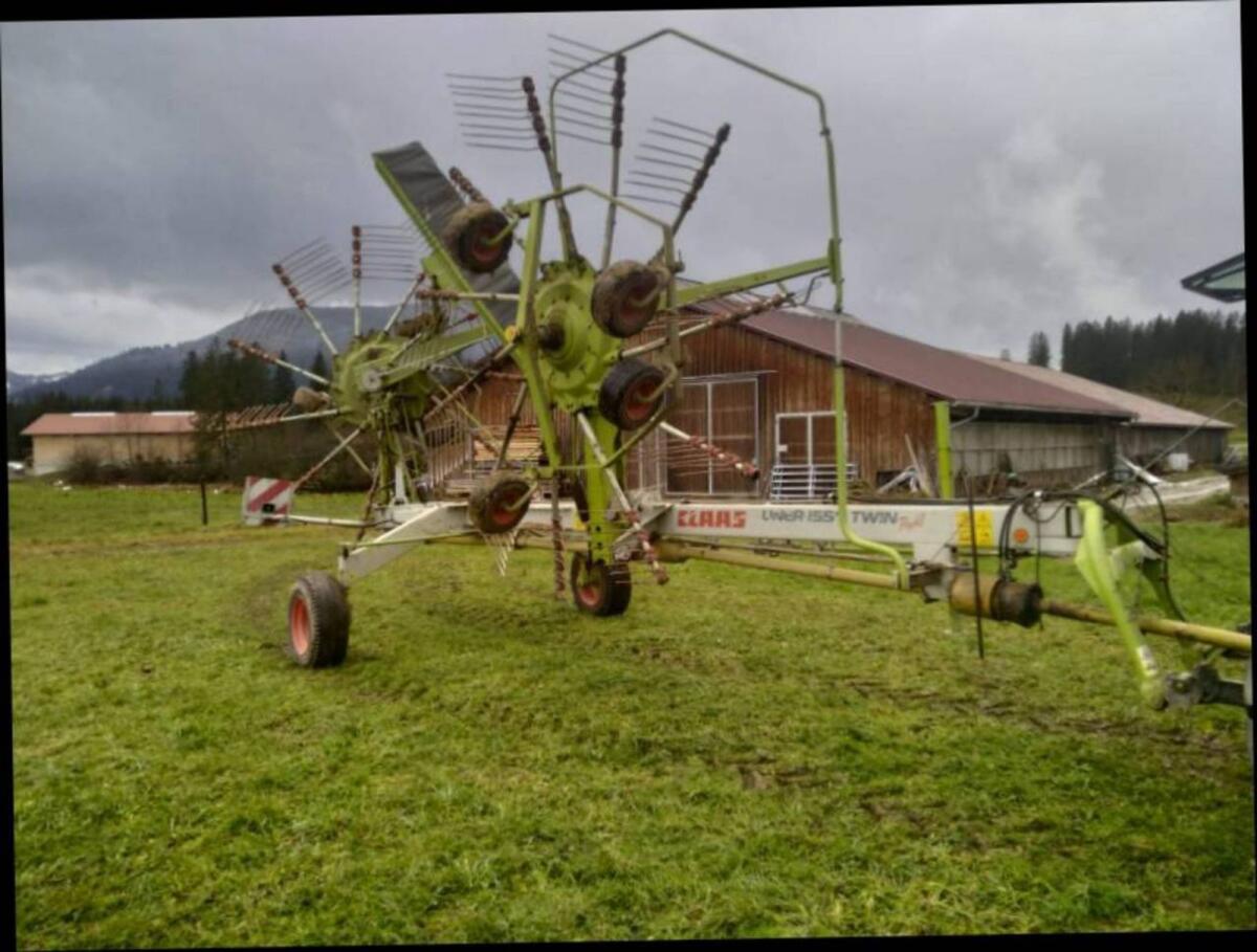 Claas Liner 1550 Twin Profil Seitenschwader kein Pöttinger 2