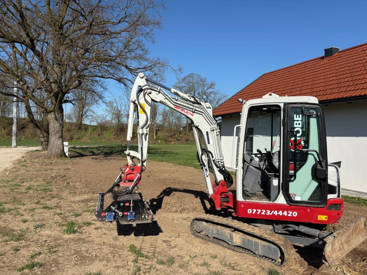 Minibagger mieten, Takeuchi TB225 2