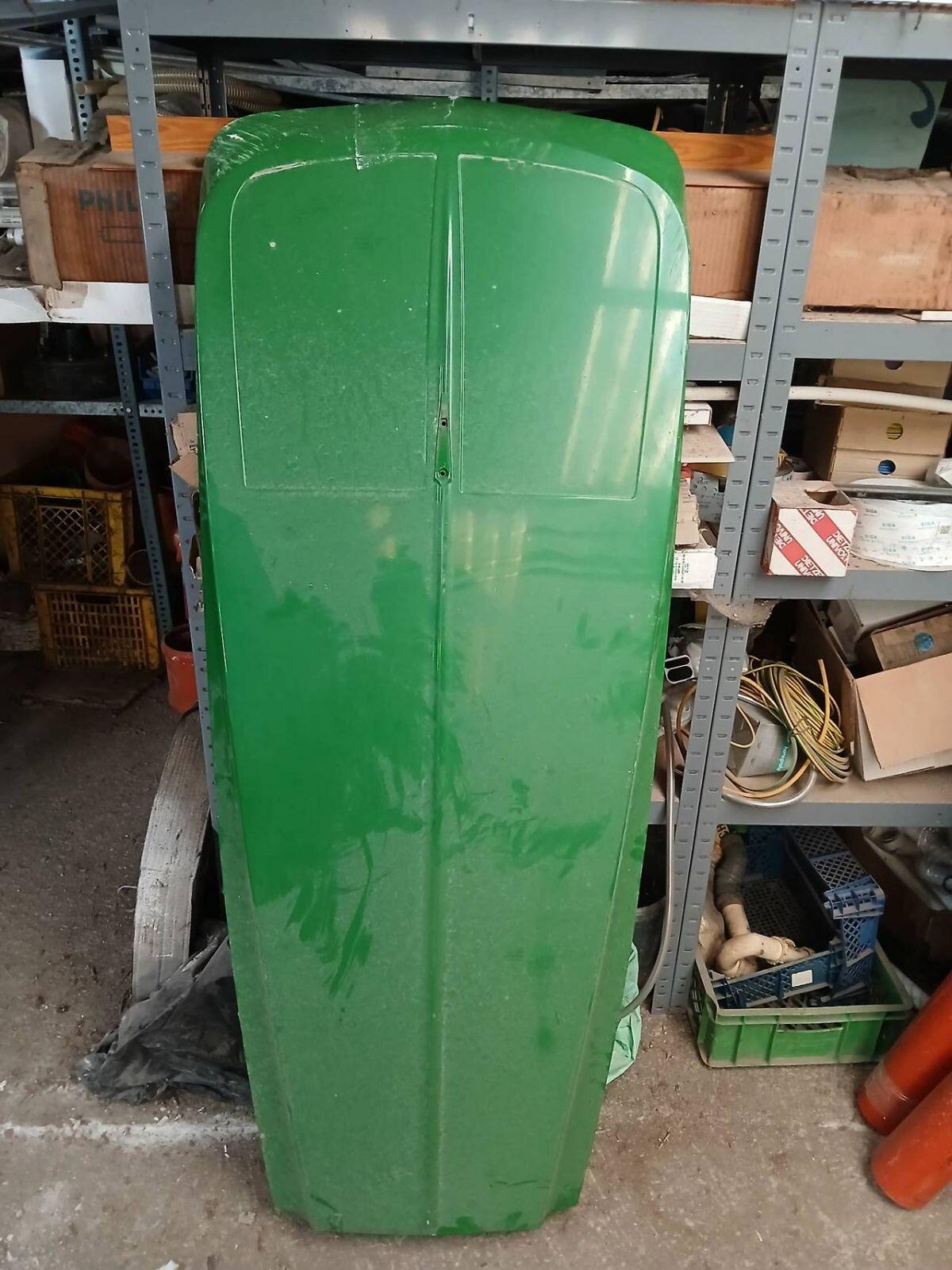 Motorhaube zu John Deere 6130R 2