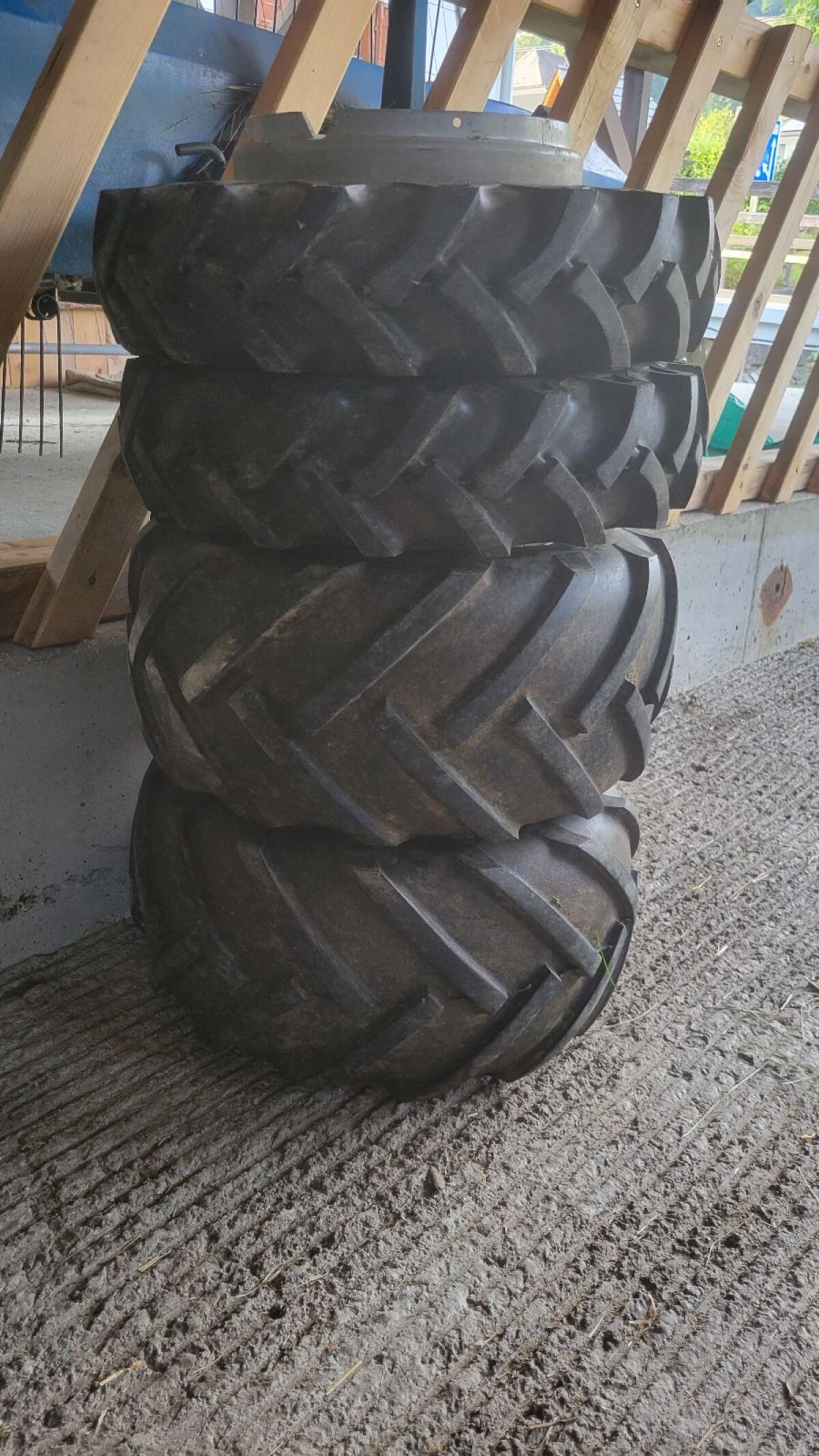 Aebi Motormäherreifen 2