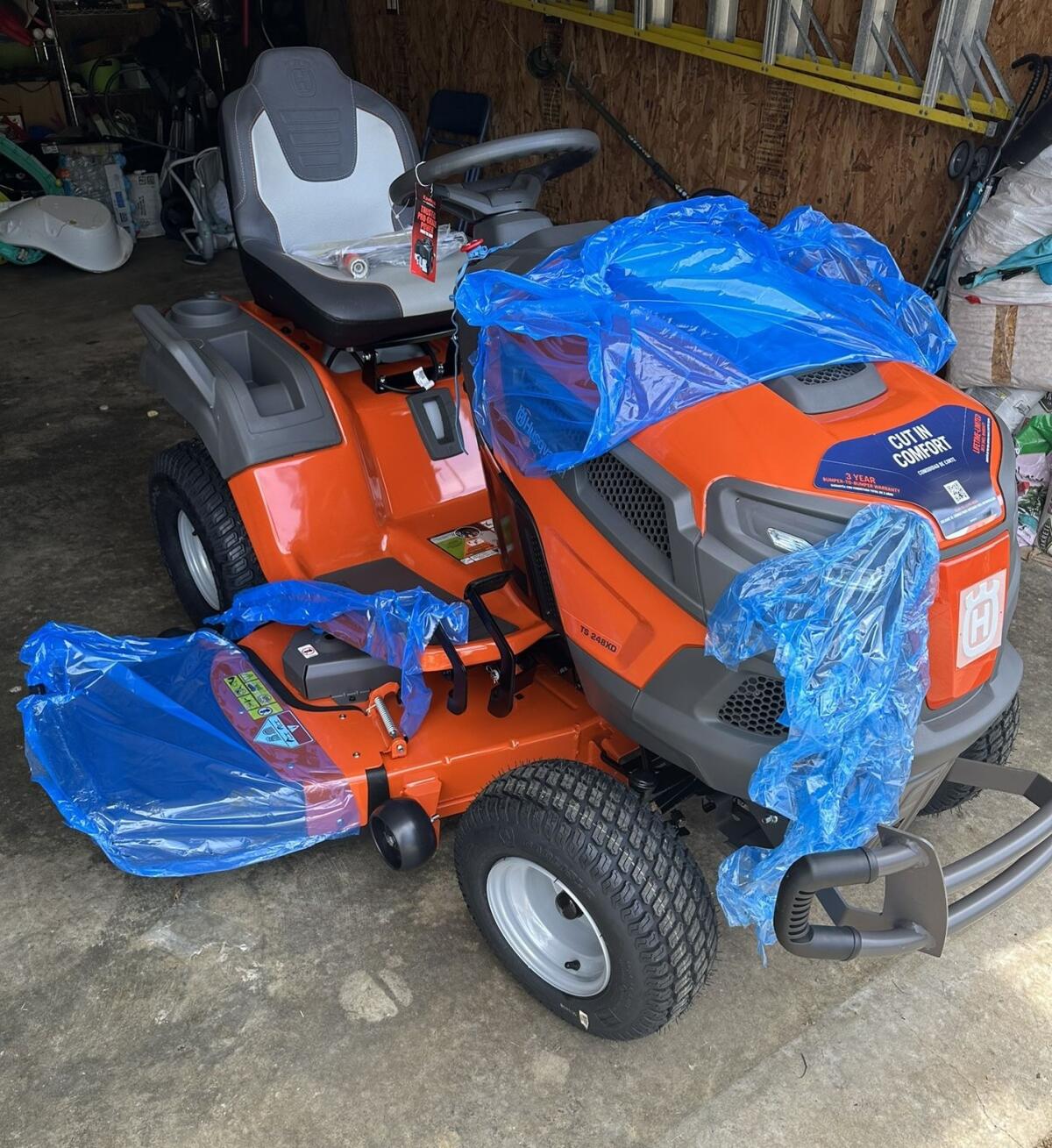 Husqvarna TS 242XD Rasentraktor – gepflegt & zuverlässig