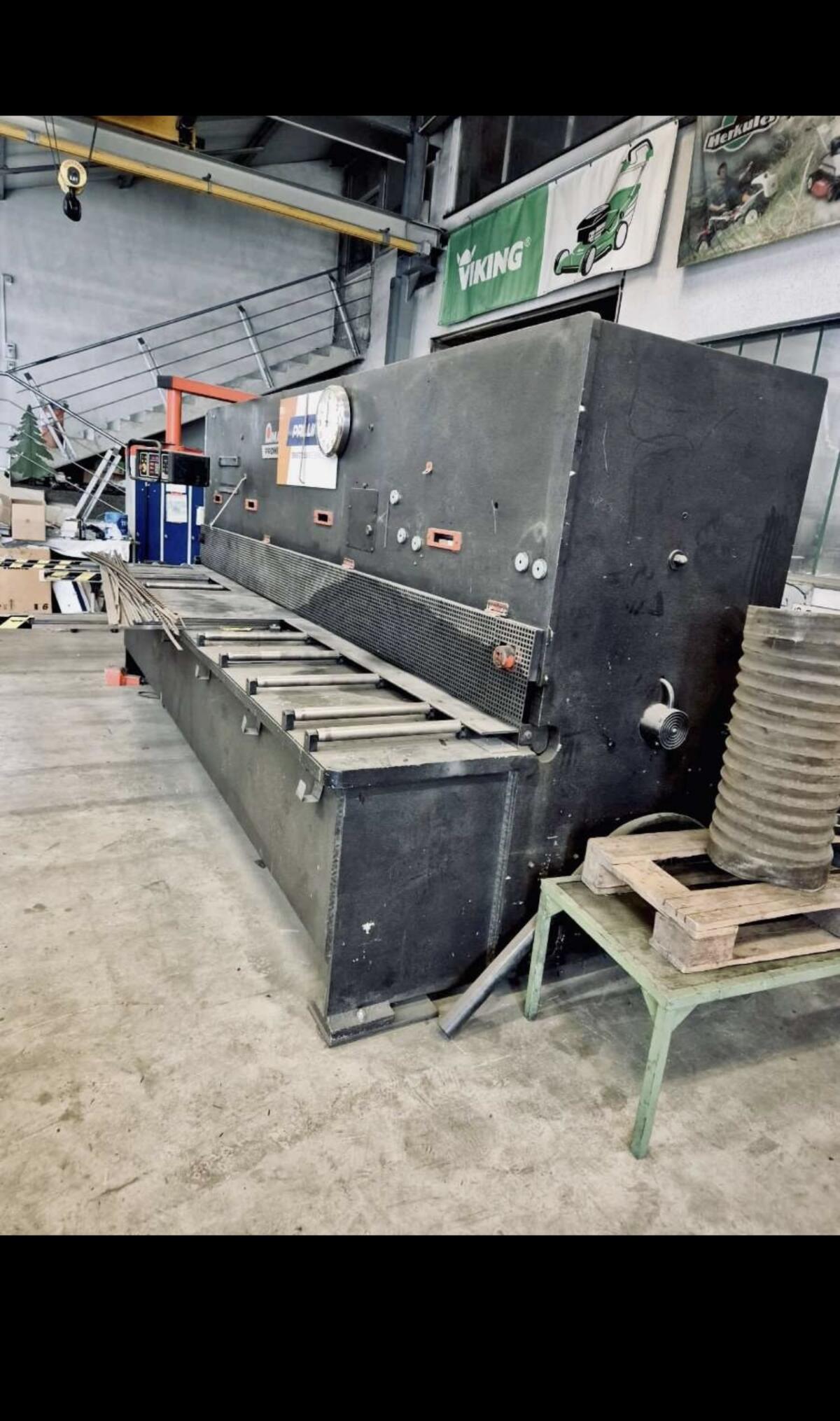 Tafelschere Amada 2