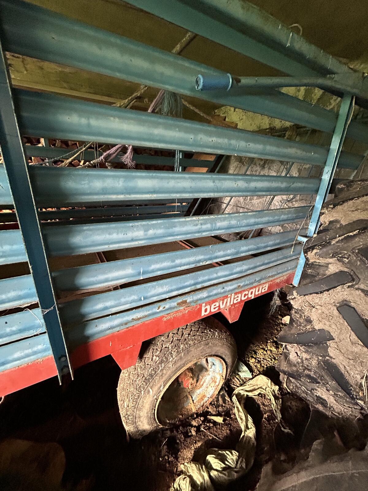 Ladewagen, Schneeschild, Kunstdüngerstreuer 2