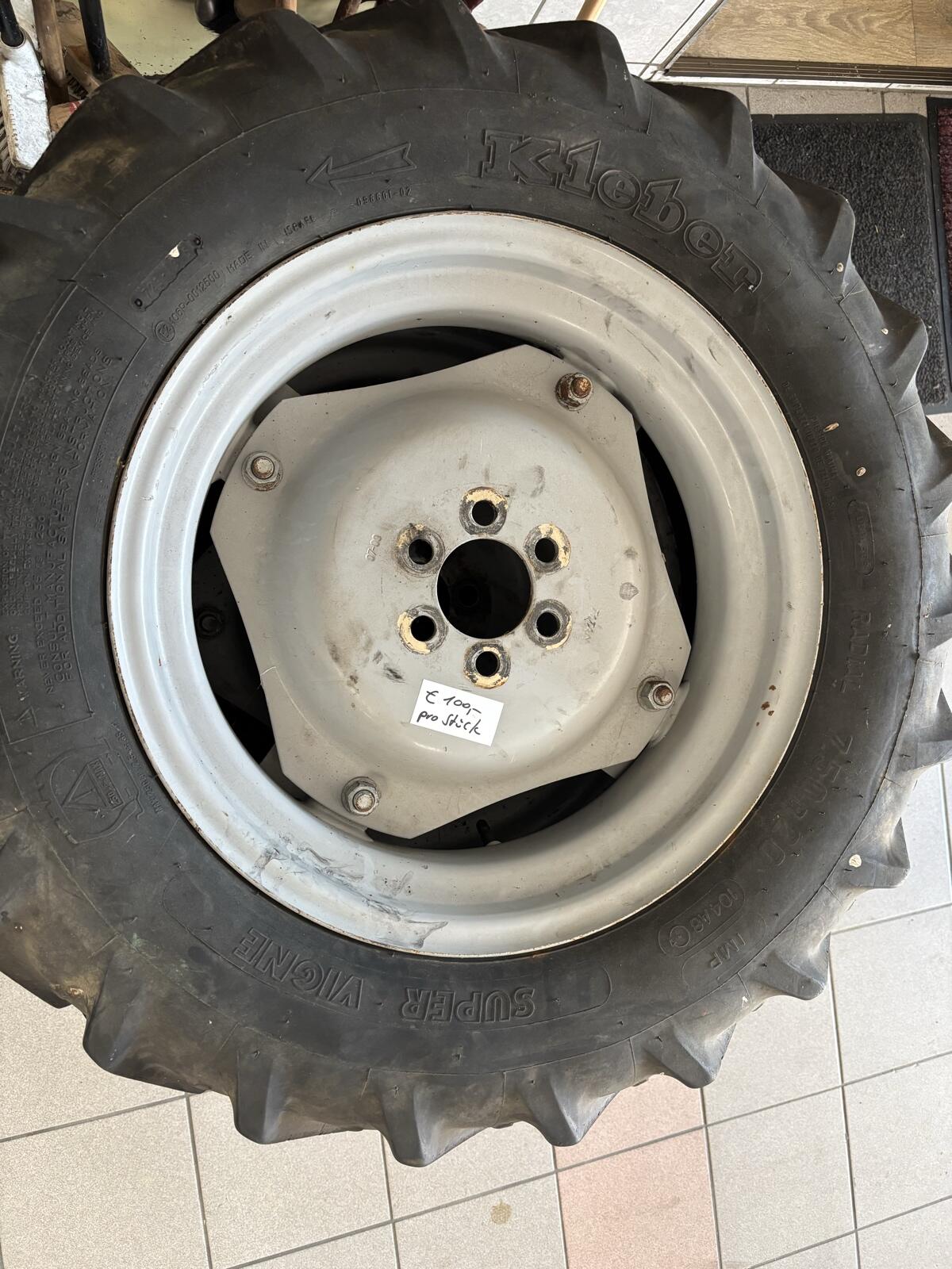 Räder 7.50R20 1