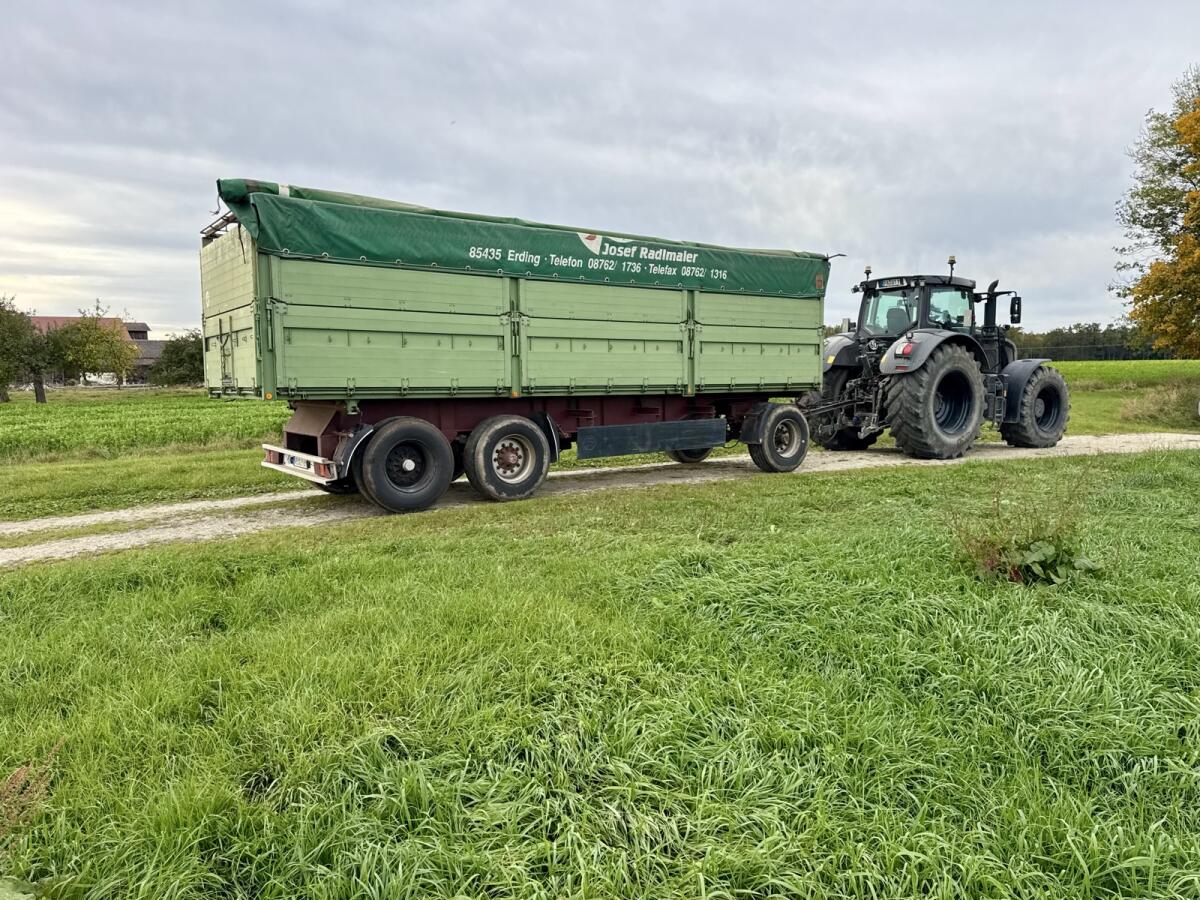 Dreiachser Dreiseitenkipper 24 t Kipper Meusburger 2