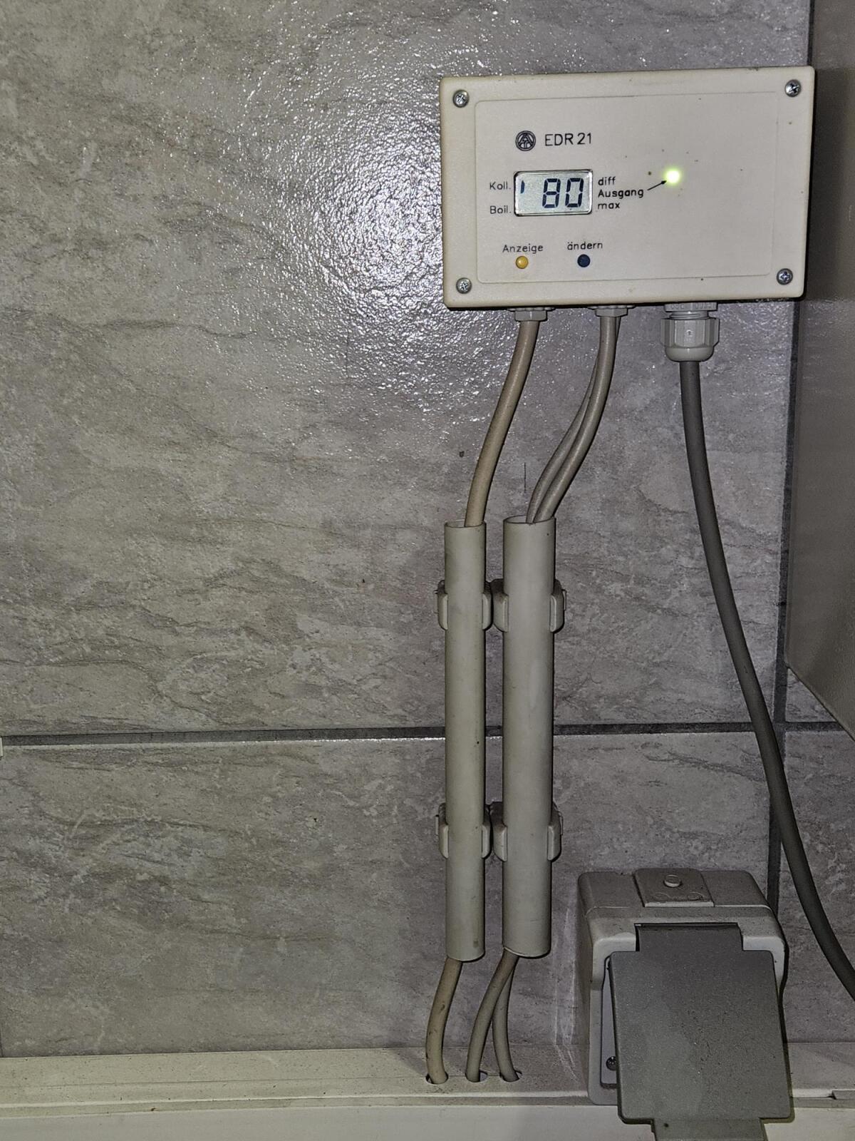 Solaranlange, Ausstiegsfenster, Schubtor, Dachrinenhaken usw 3