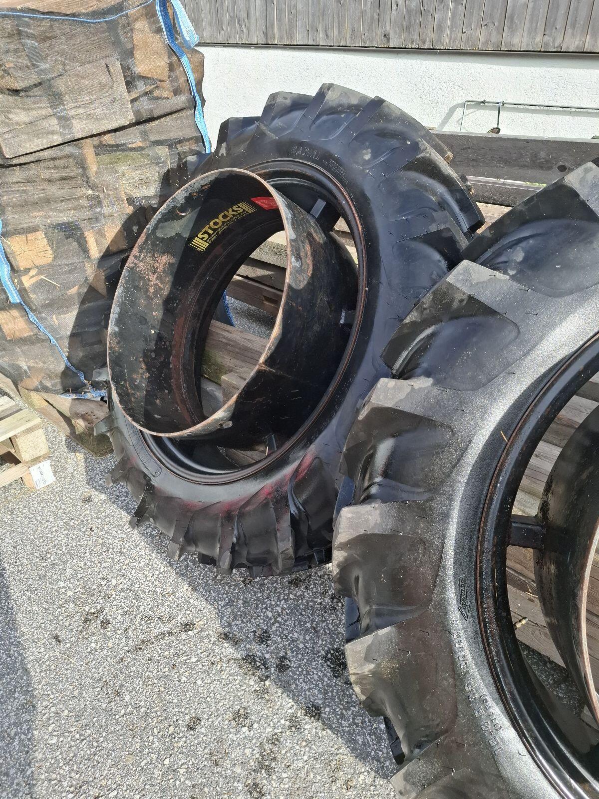 Gebrauchte Zwillingsräder 12.4 R36, 4 Schnellverschlüsse 2