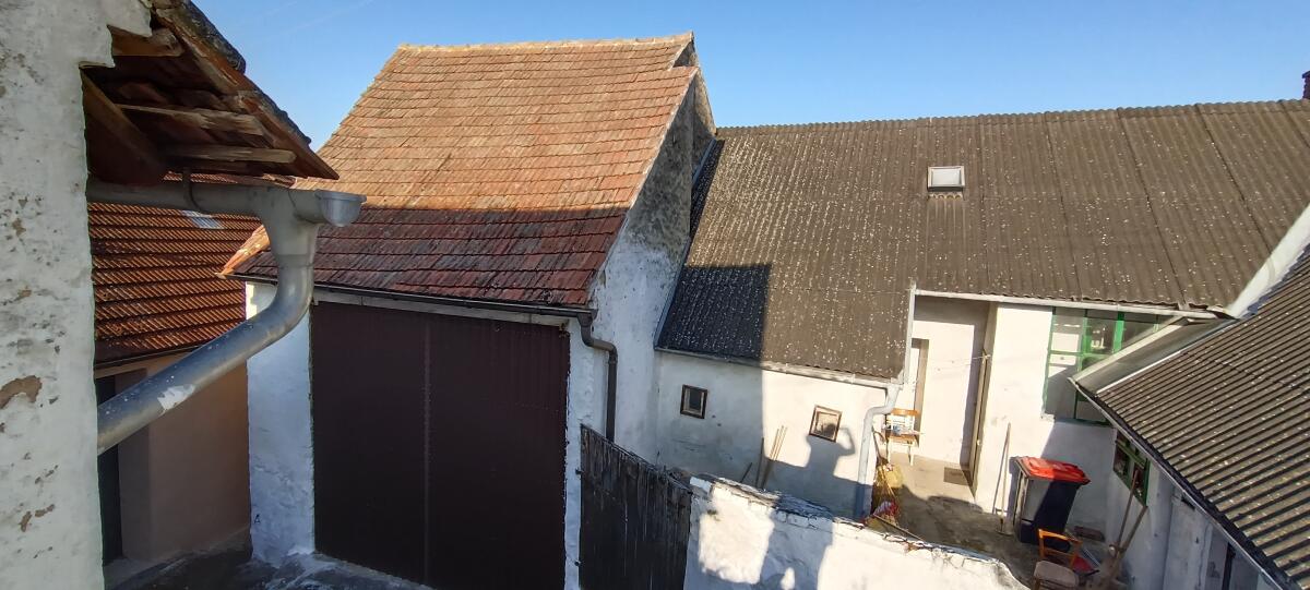 Strohballen nach Tot sehr sehr günstig abzugeben 1