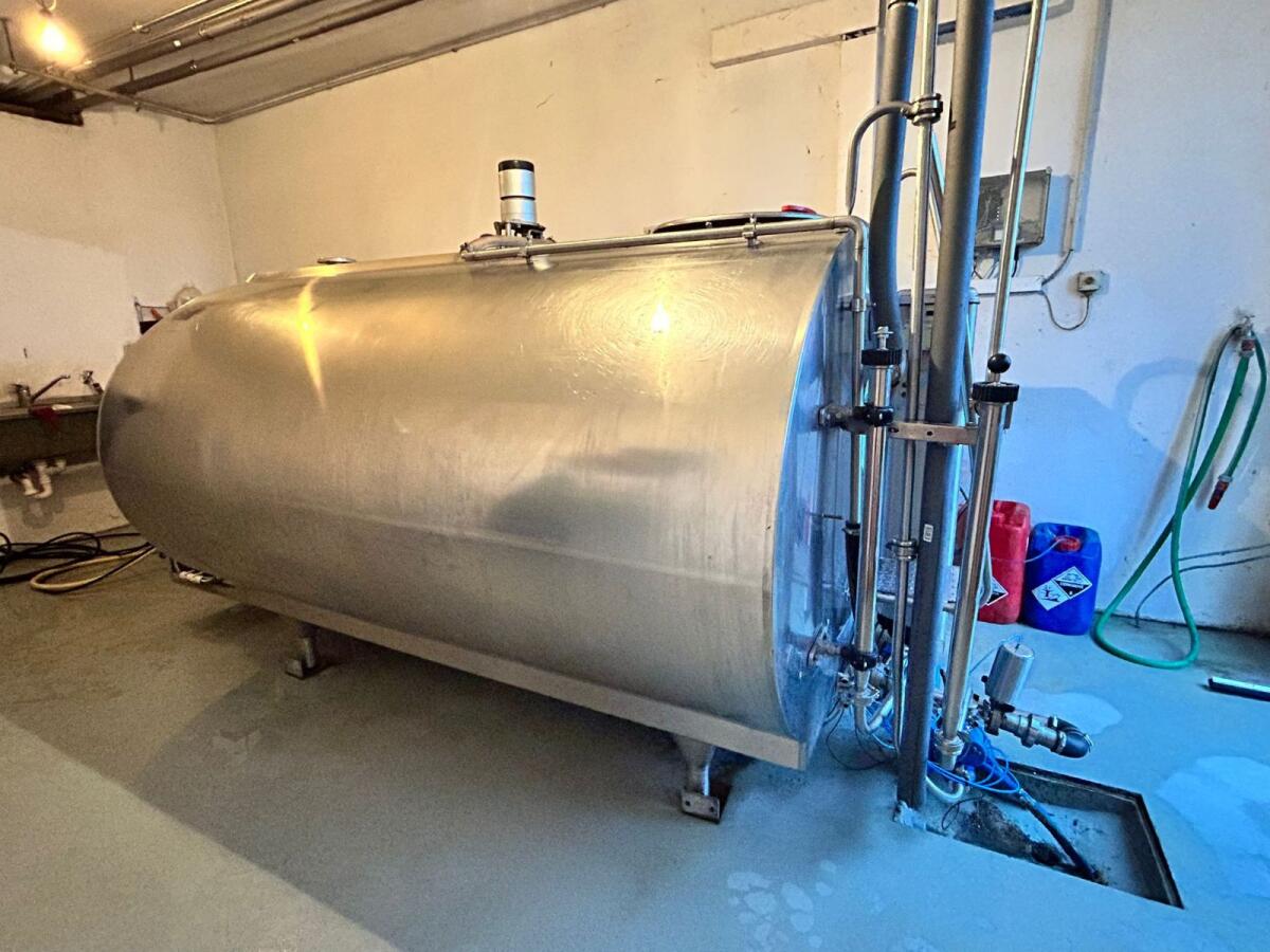 Milchkühltank 3.600 l inkl. Kühlung und Waschautomat 2