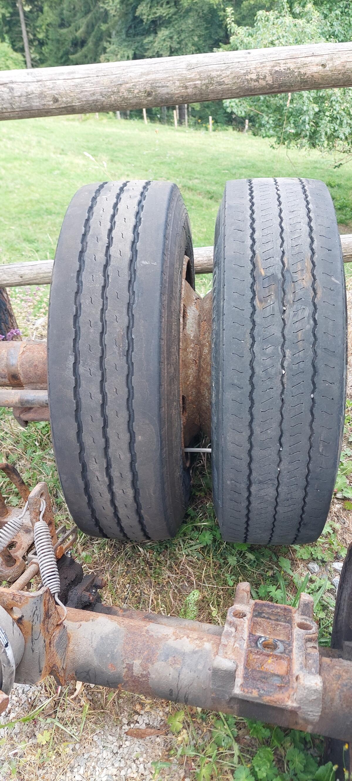 Gebrauchte 7 t Achsen 3