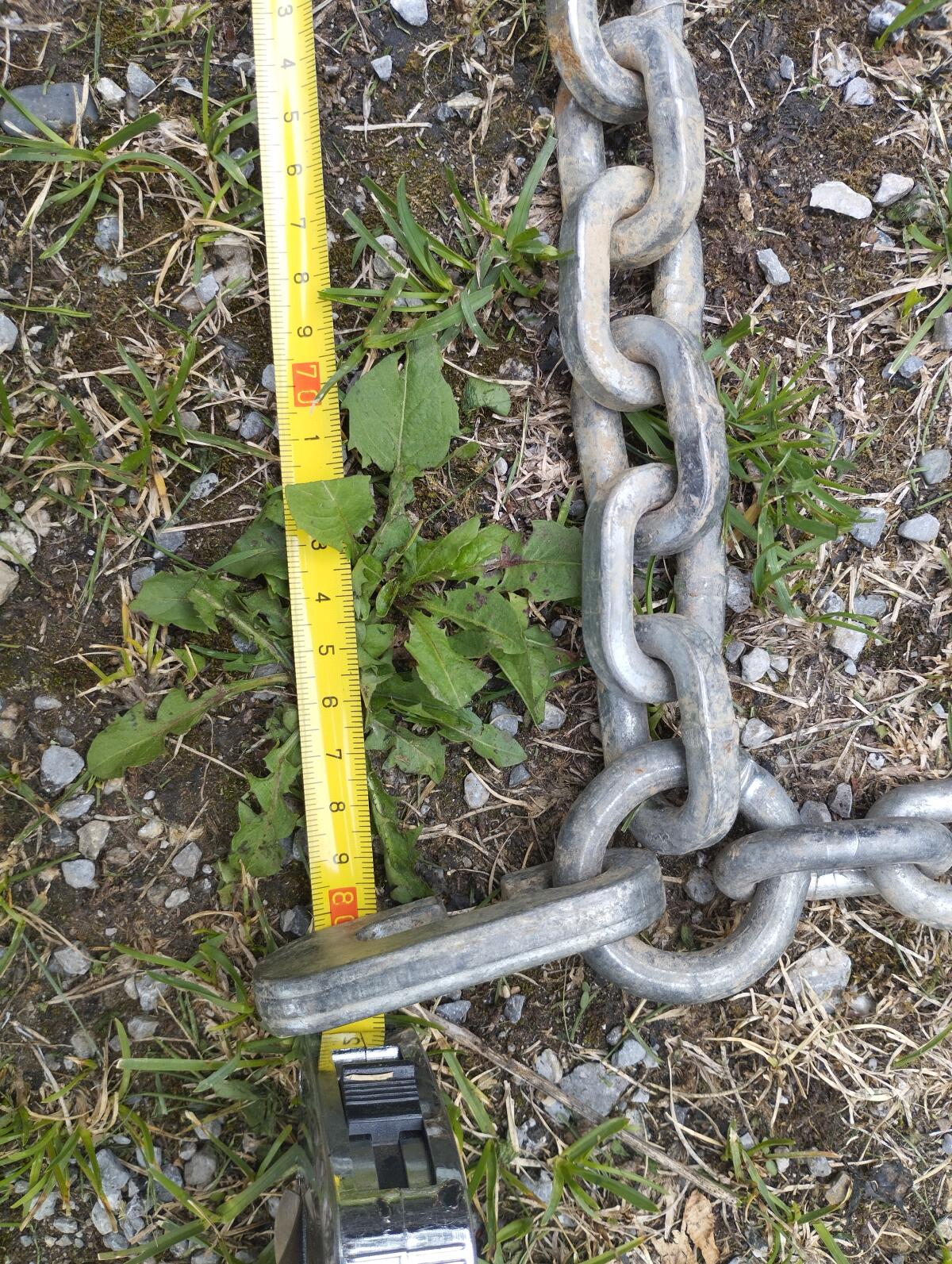 Schneeketten neuwertig 290/80 3