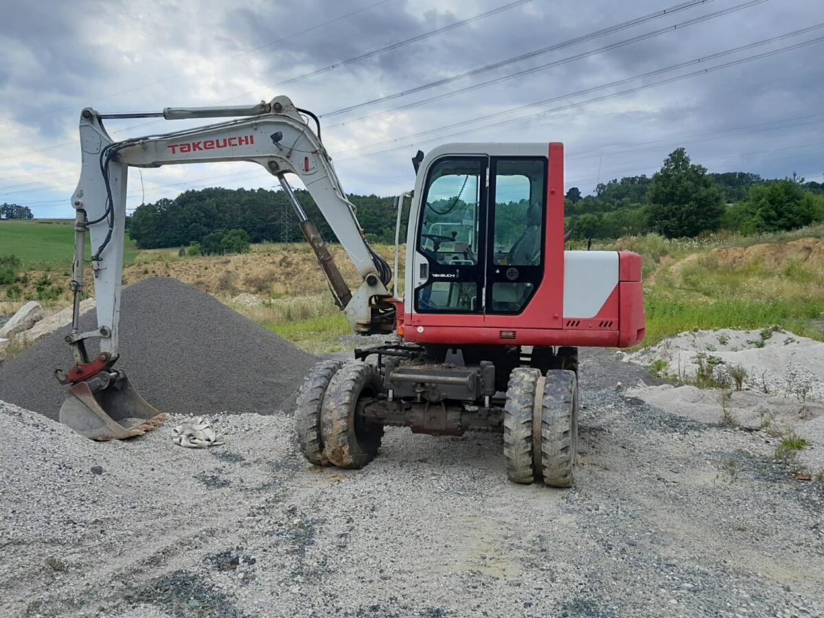 Mobilbagger Takeuchi TB070W 3