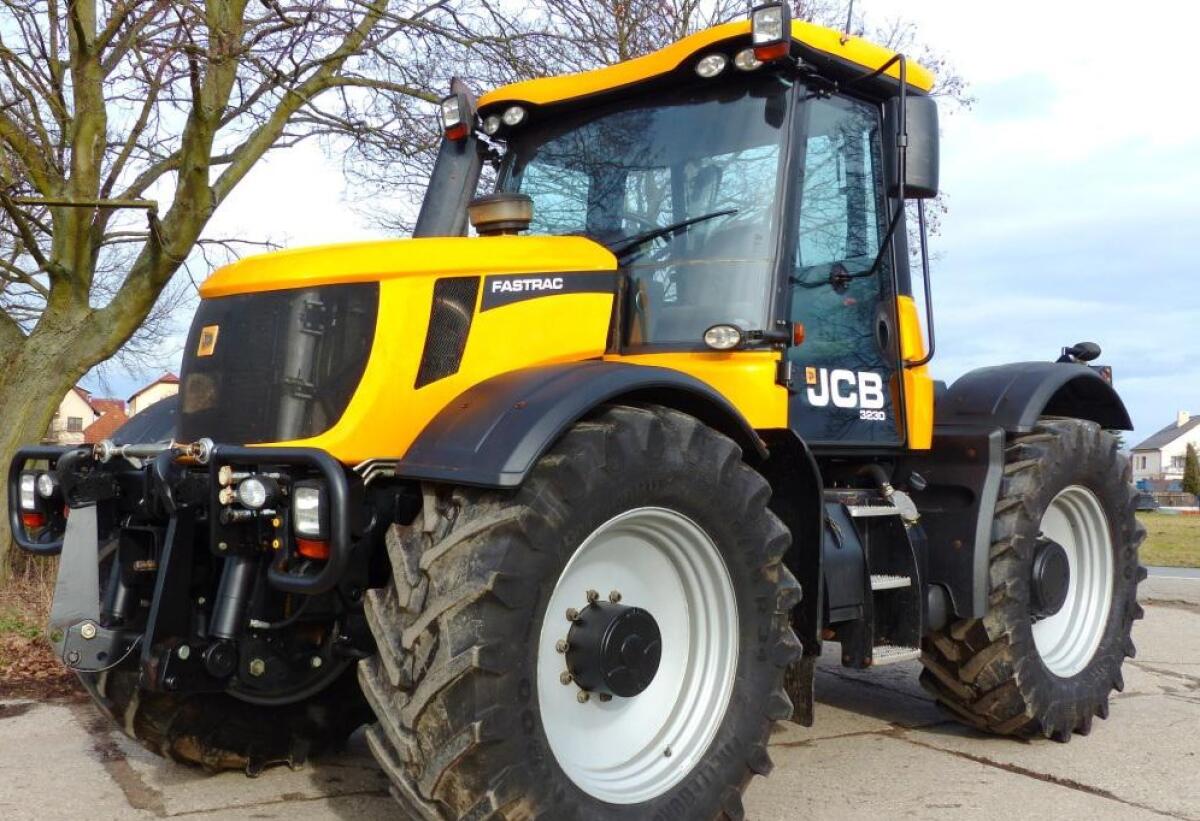 JCB Fastrac 3190 3200 3220 3230 gesucht 1