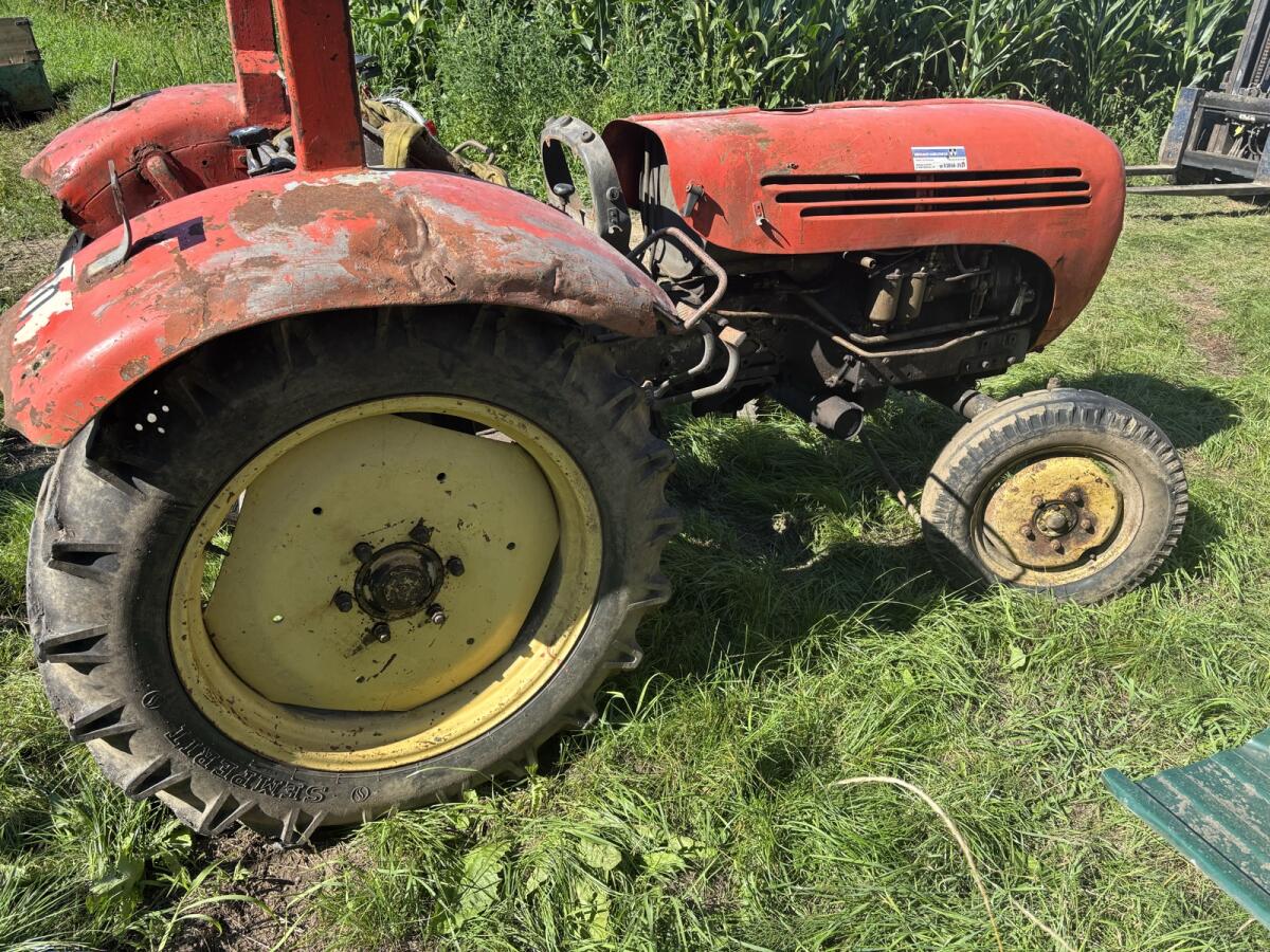 Steyr 188 Ersatzteilspender 3