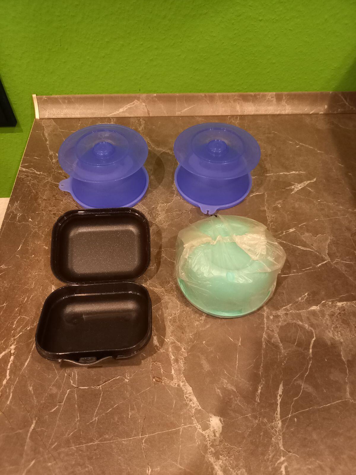 Verschiedene kleine Tupperware-Dosen 2