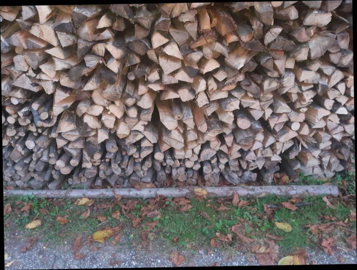 Verkaufe Brennholz 1