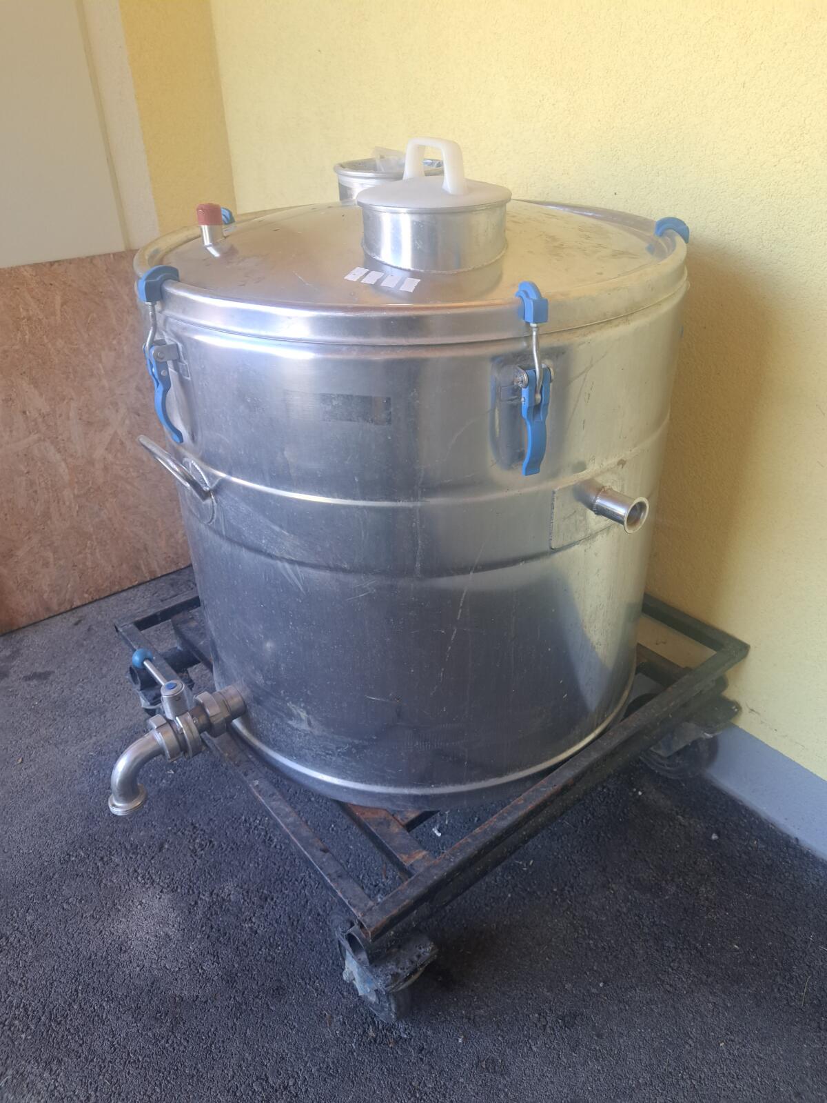 Milchtank 2