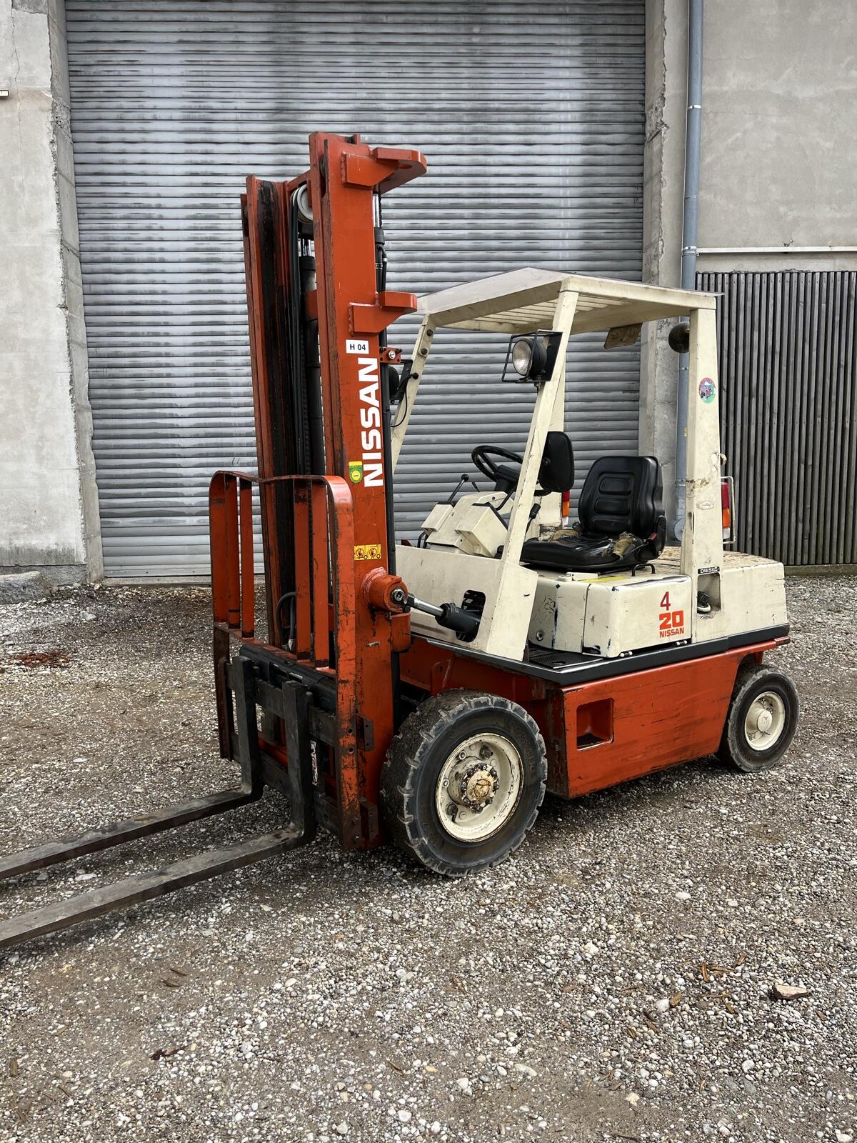 Nissan Dieselstapler EH02 1