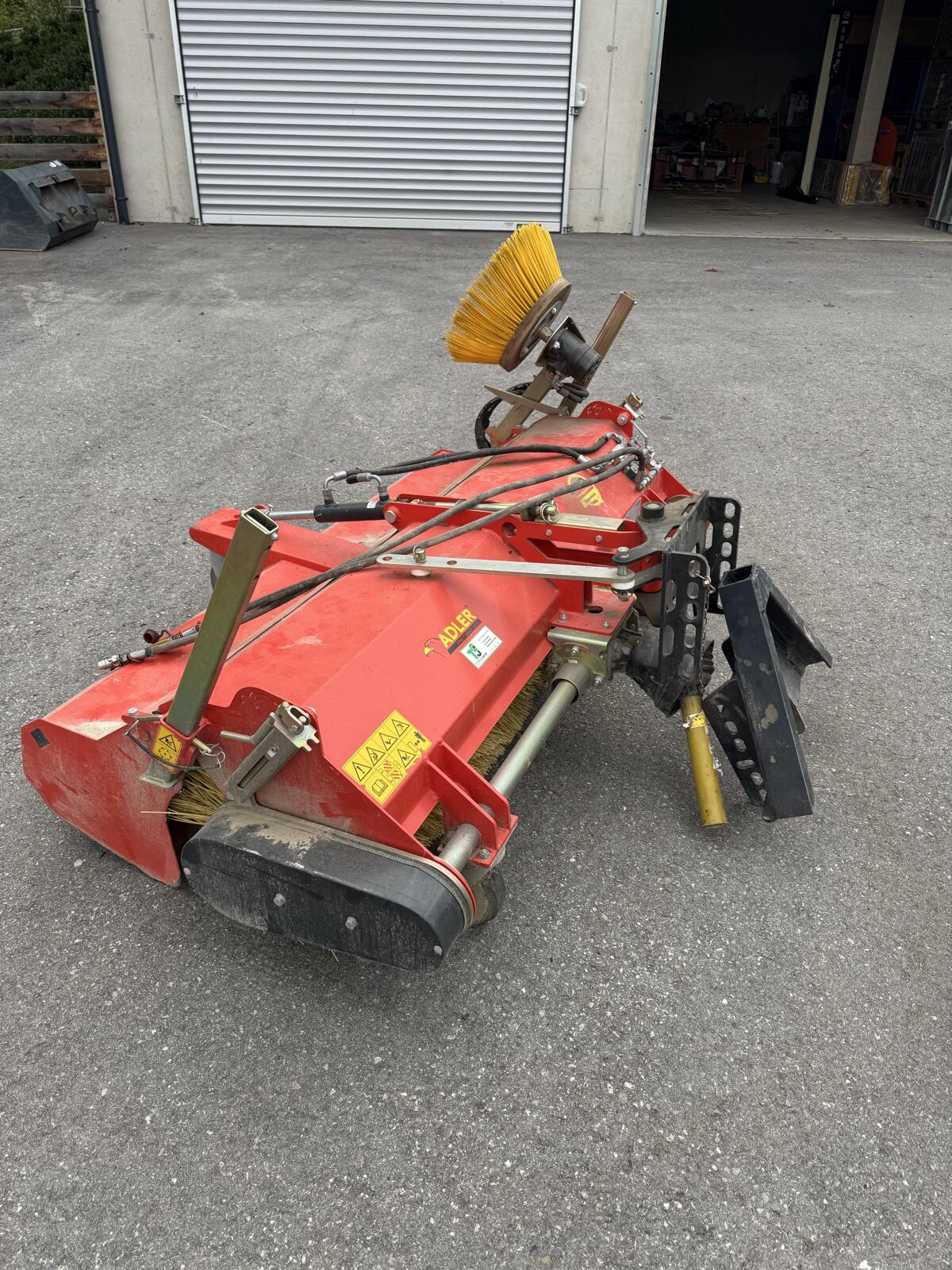 Adler K560/180 Kehrmaschine 3