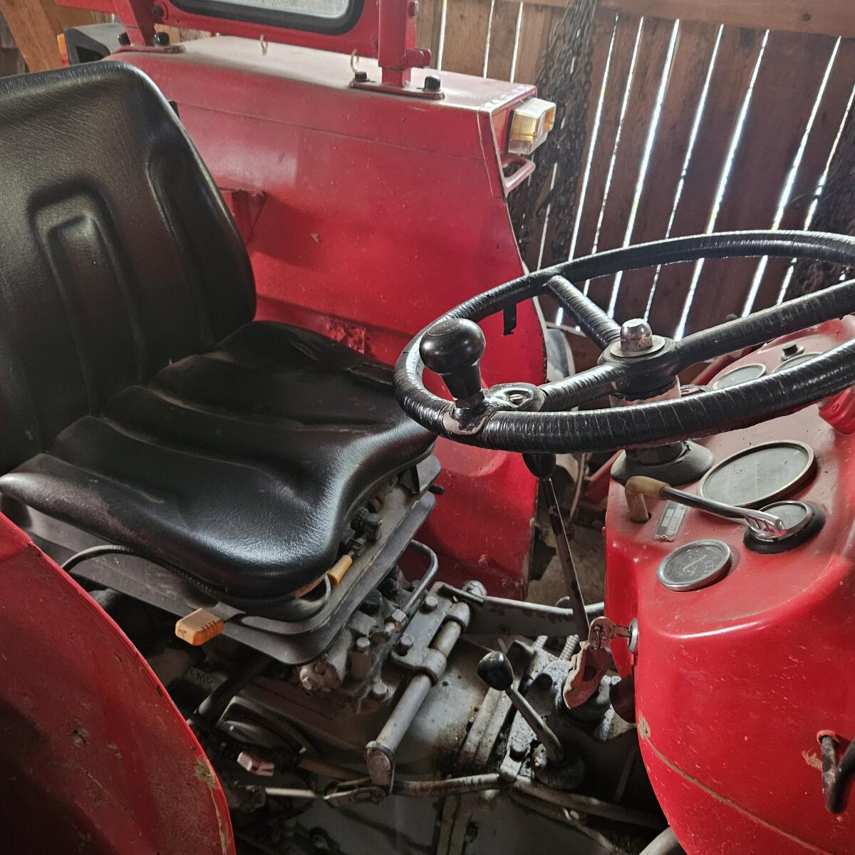 Massey Ferguson 135 3