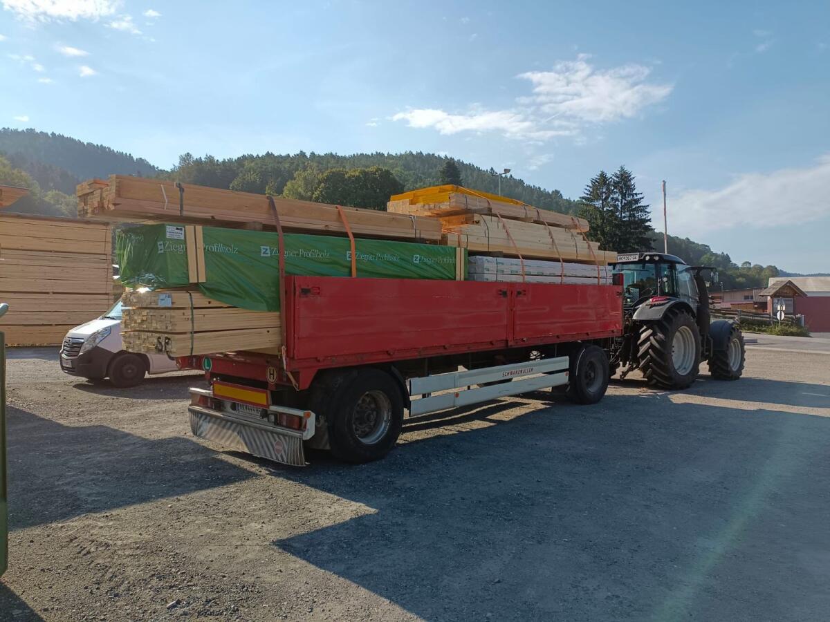 Lkw Anhänger/Ballenanhänger 3