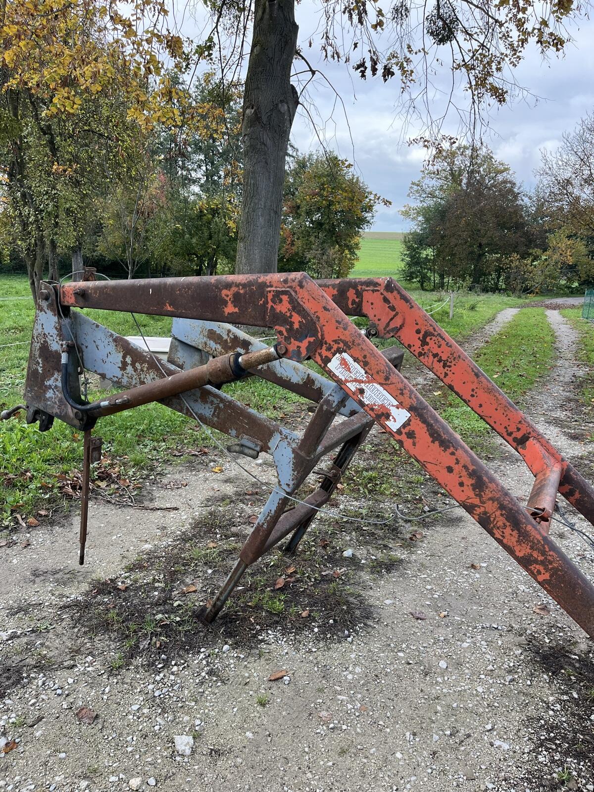 Frontlader Arbeitsbüher 3