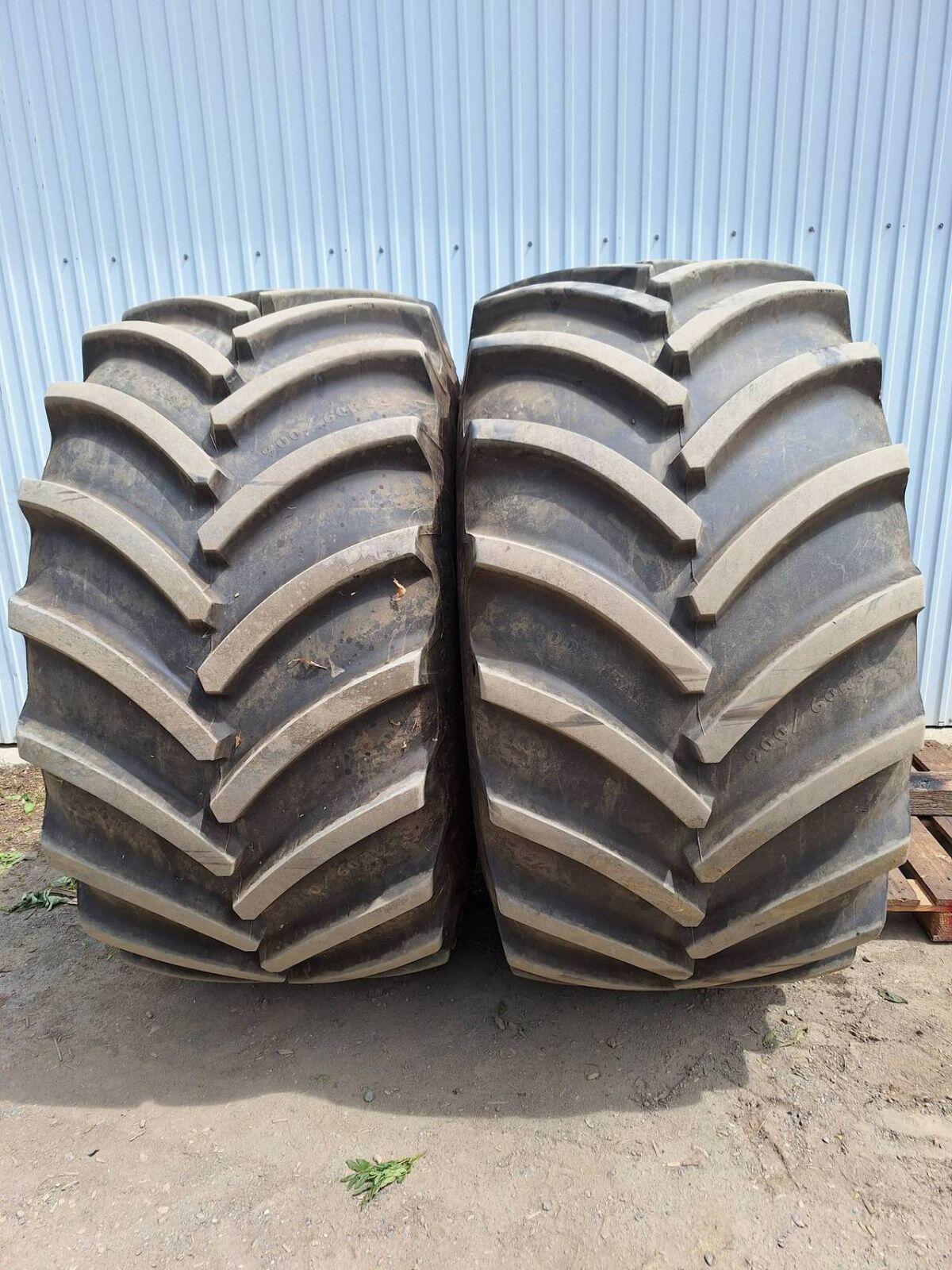 Reifen 900/60R32 Goodyear 1