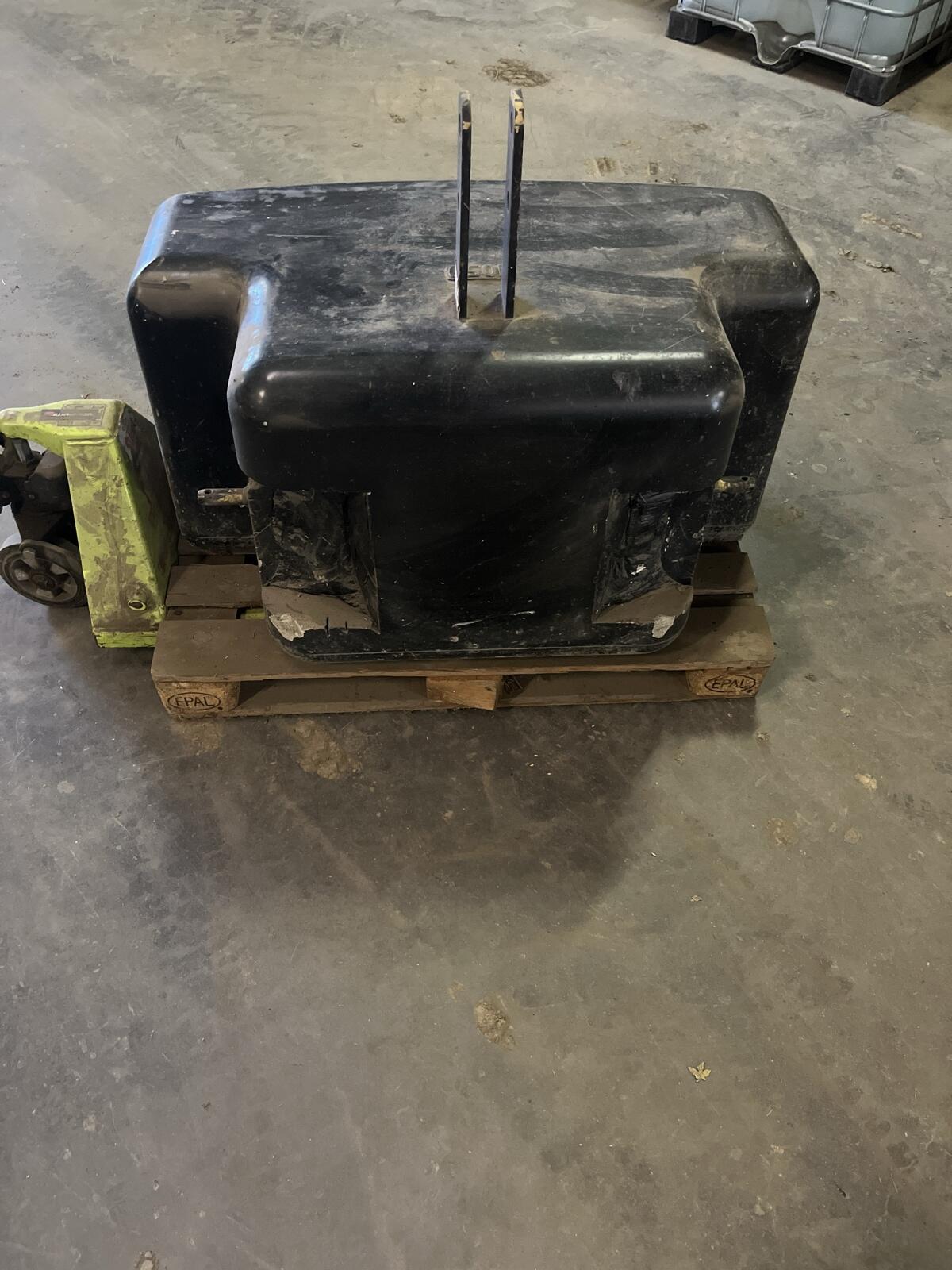 Frontgewicht 1.050 kg 3