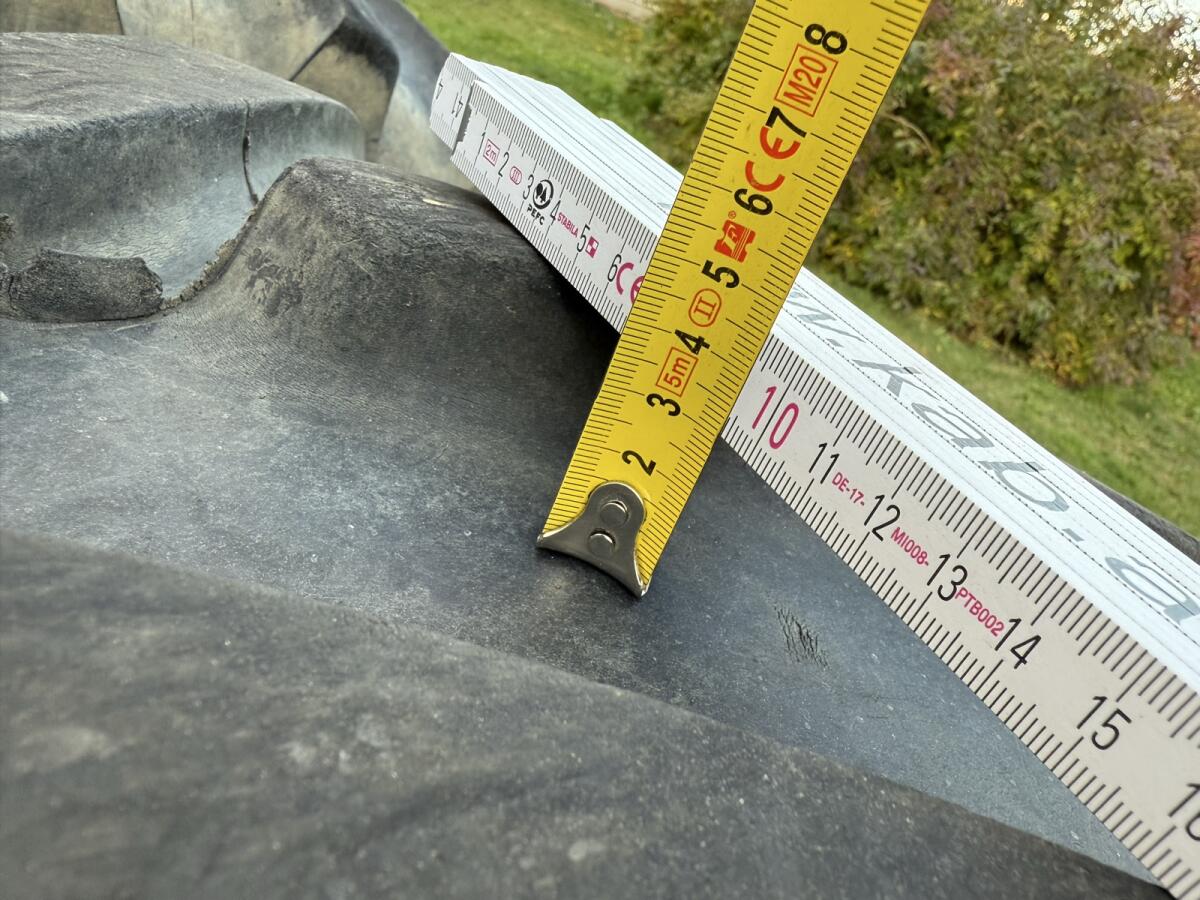 Michelin Multibib 480/65 R24 2 Stk. ohne Felgen 2