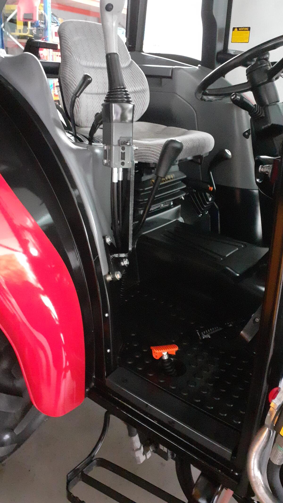 Steyr 360 Kompakt zu verkaufen 2