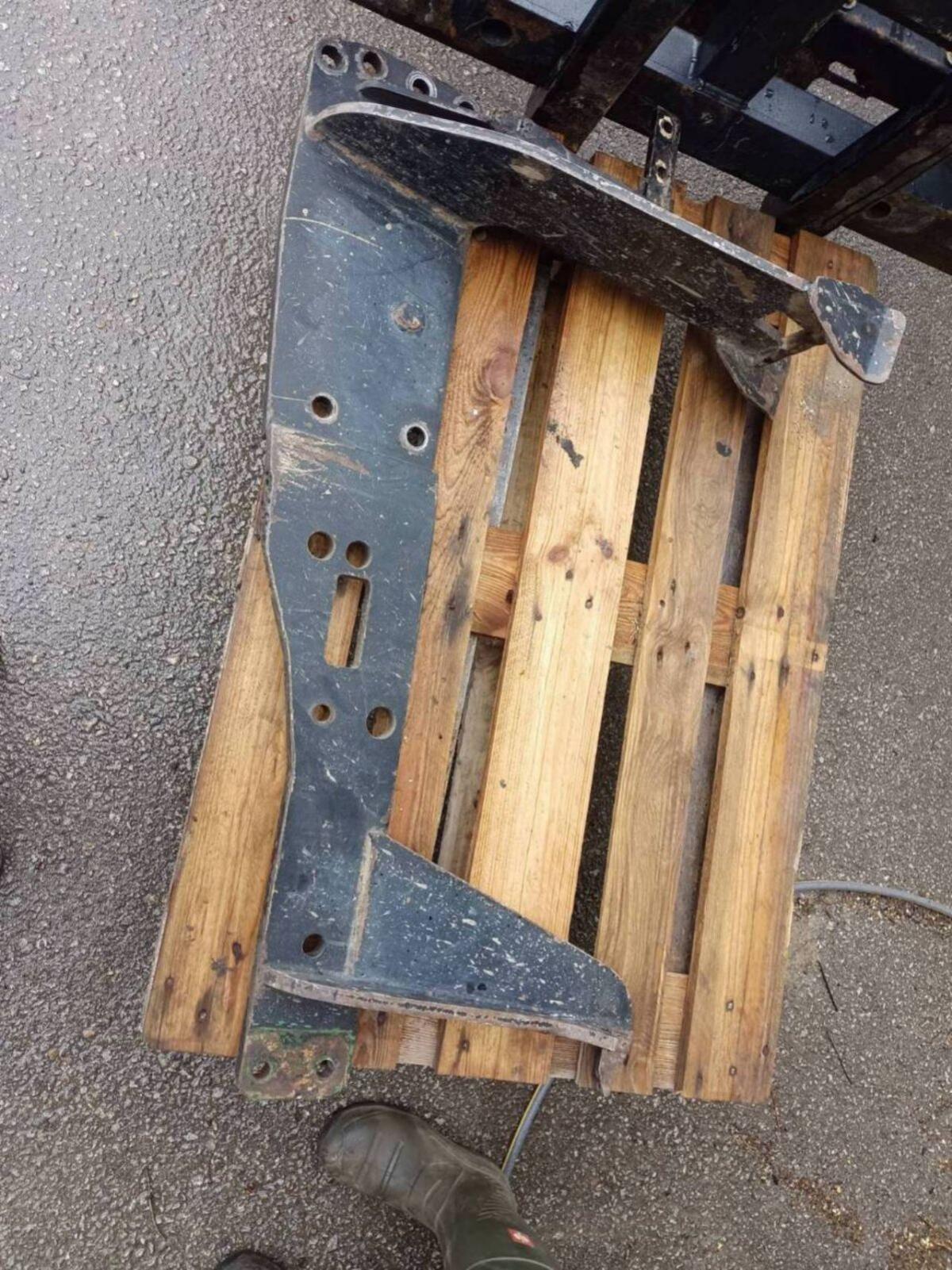 Hydrac Frontladerkonsole zu John Deere 6000 Serie 6110 3