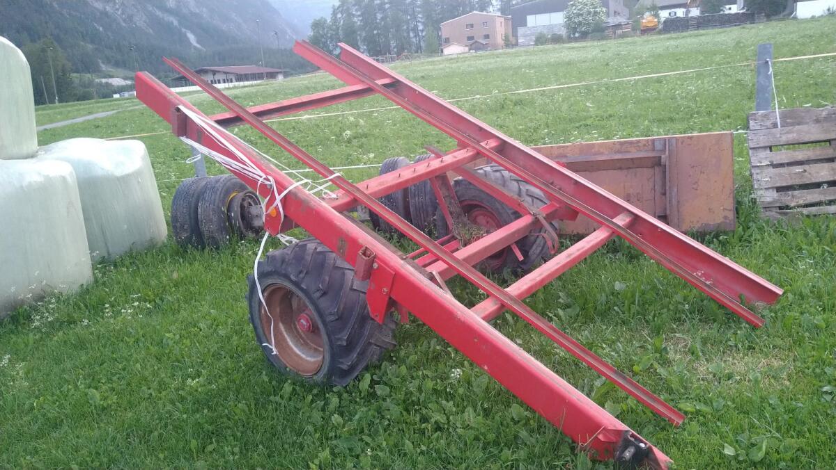 Achse mit Rahmen für Pöttinger Ladewagen 2