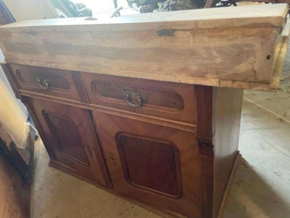 Alte Holzkästen, Waschtisch 3