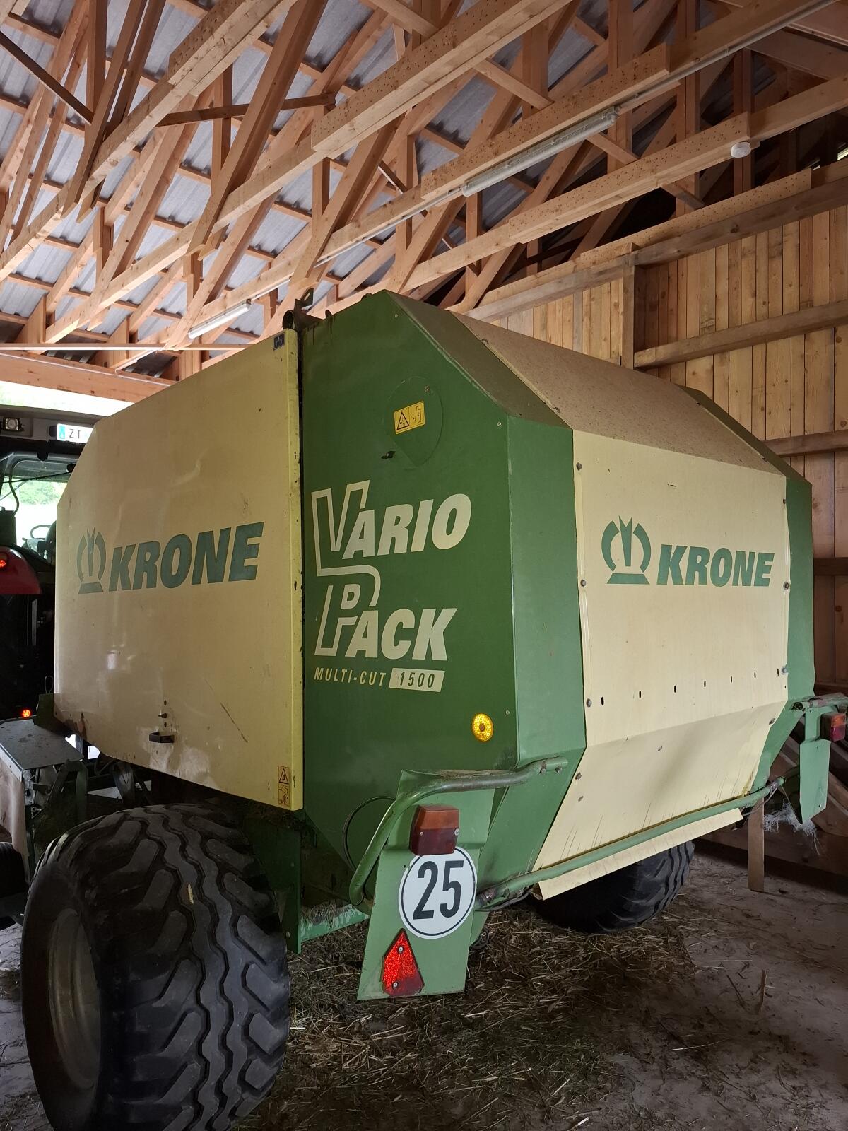KRONE Vario Pack 1500 Multi Cut Rundballenpresse 2