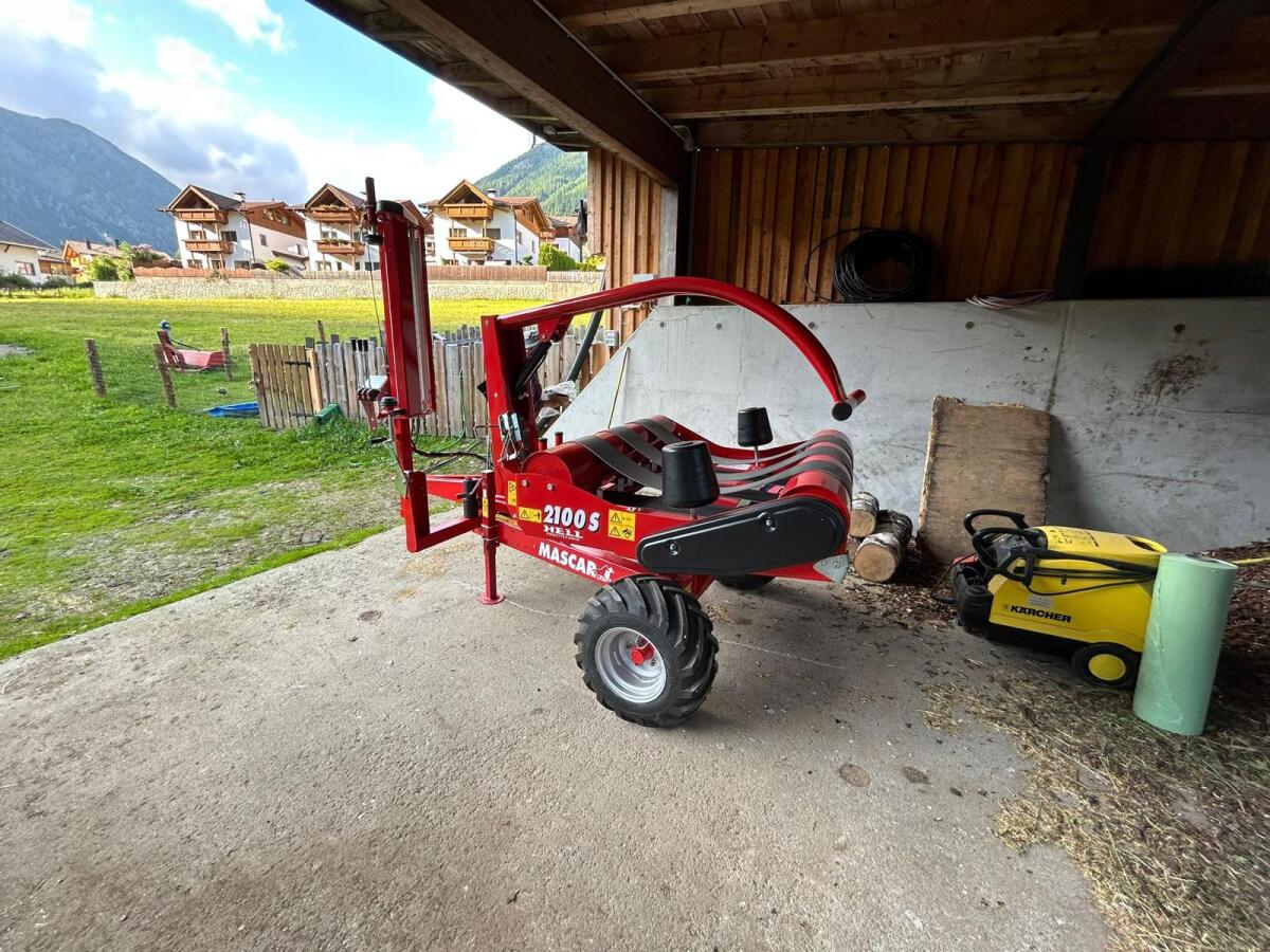 Neuwertiger Rundballenwickler Mascar 2100S 2