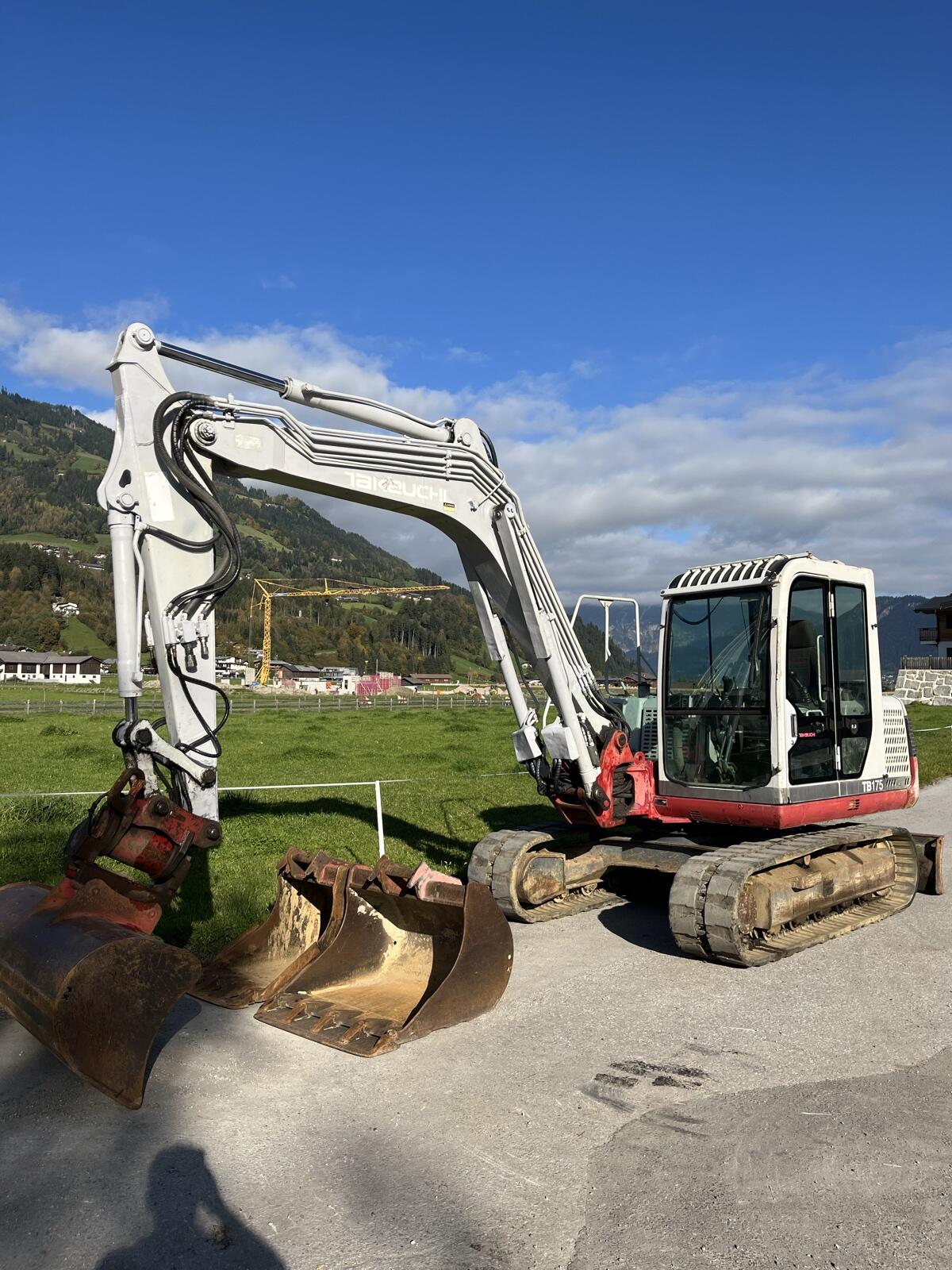Takeuchi TB175 Bagger Powertilt 3+4 Steuerkreis 2