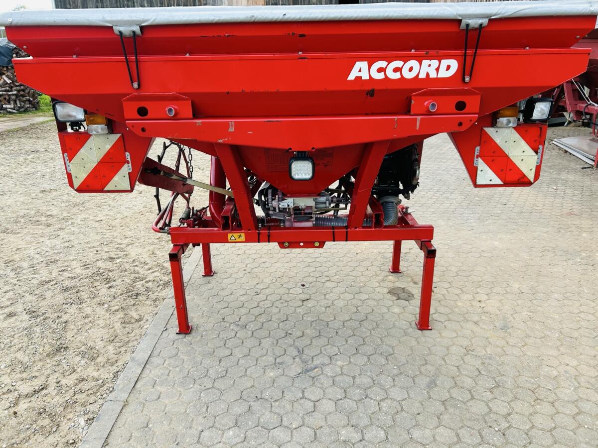 Kverneland Accord DF1 Fronttank 2