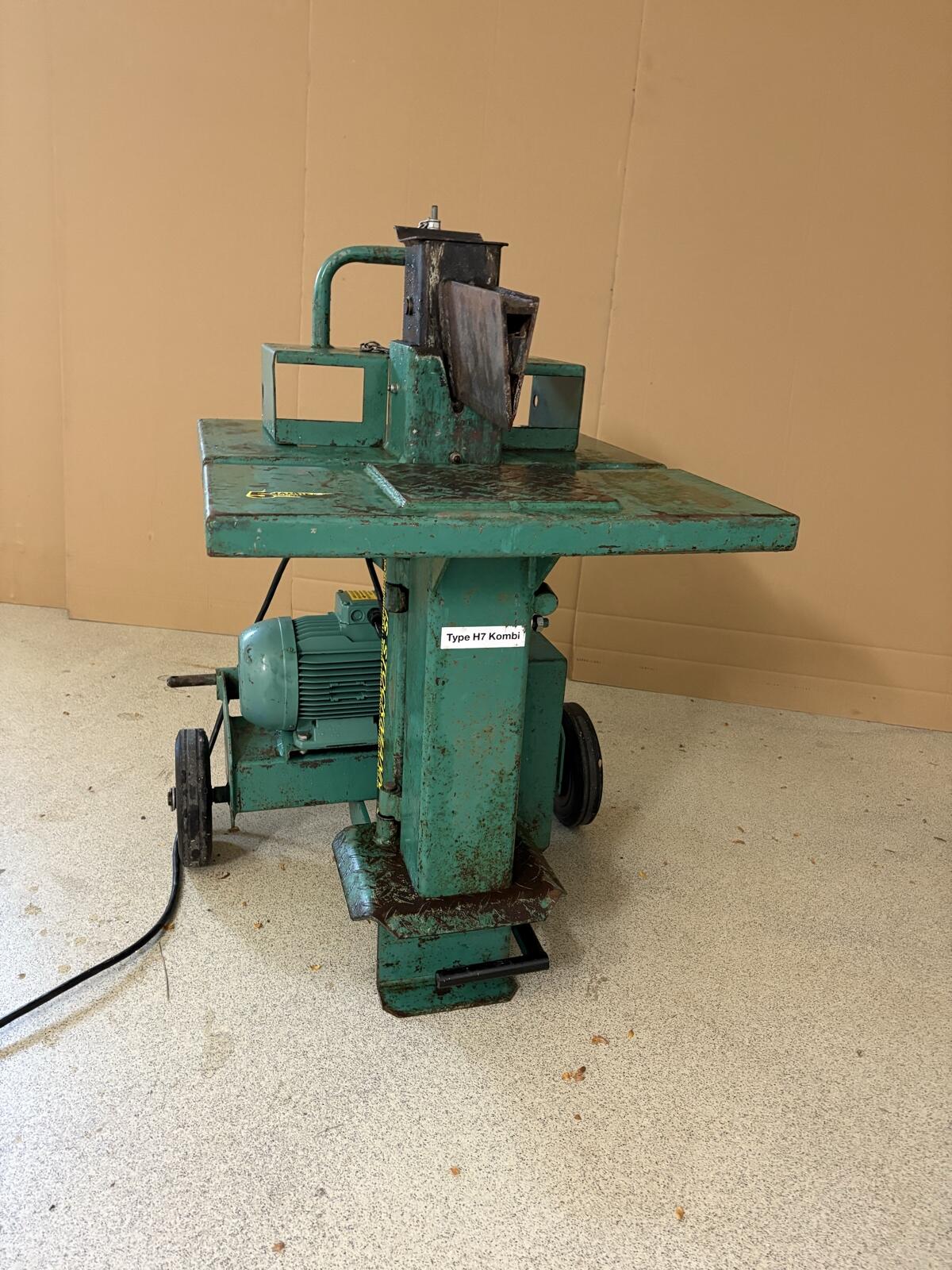 Binderberger Holzspalter Type H7 Kombi 2