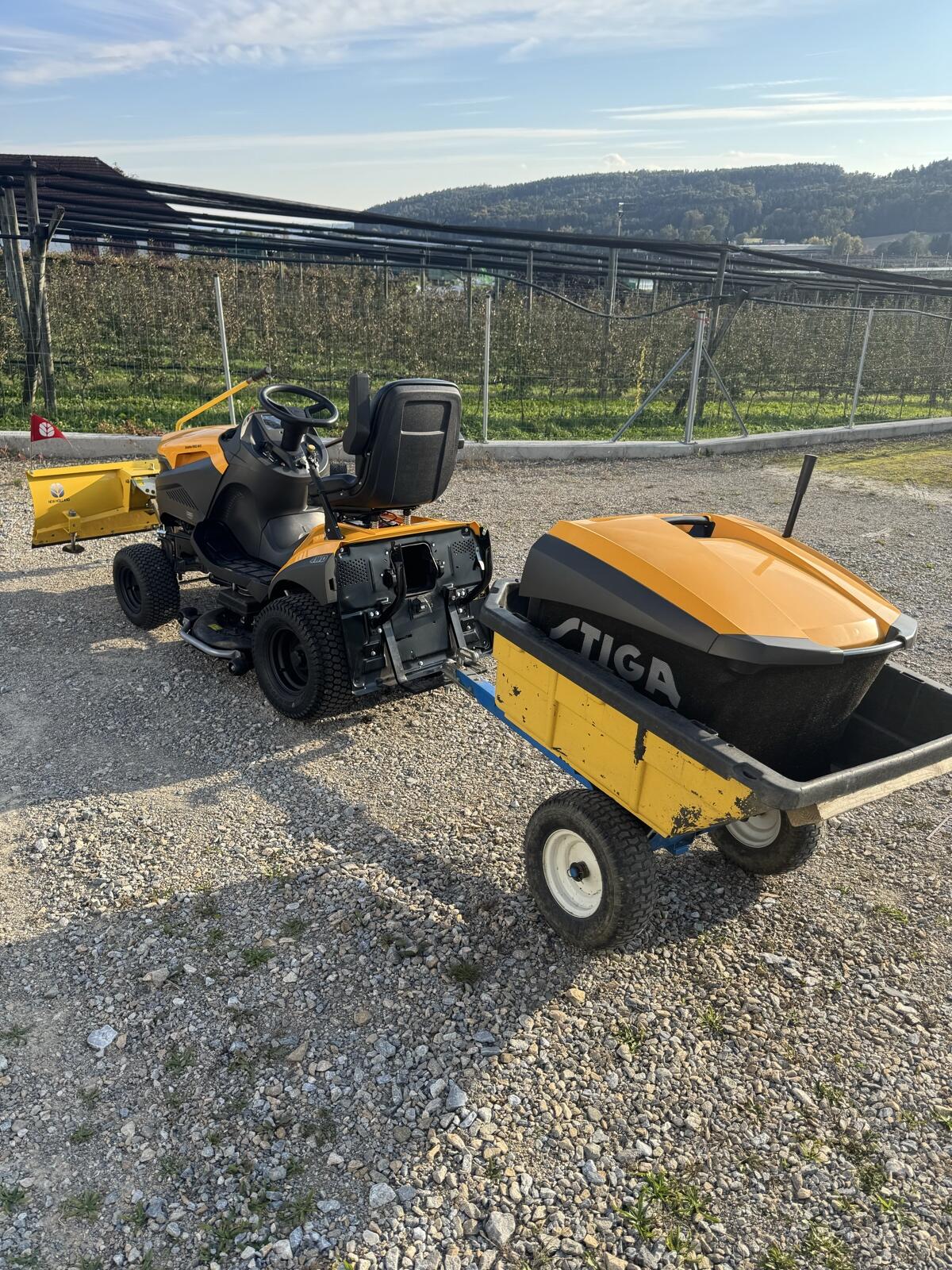 Rasenmähertraktor Stiga Estate 9102 WX 2