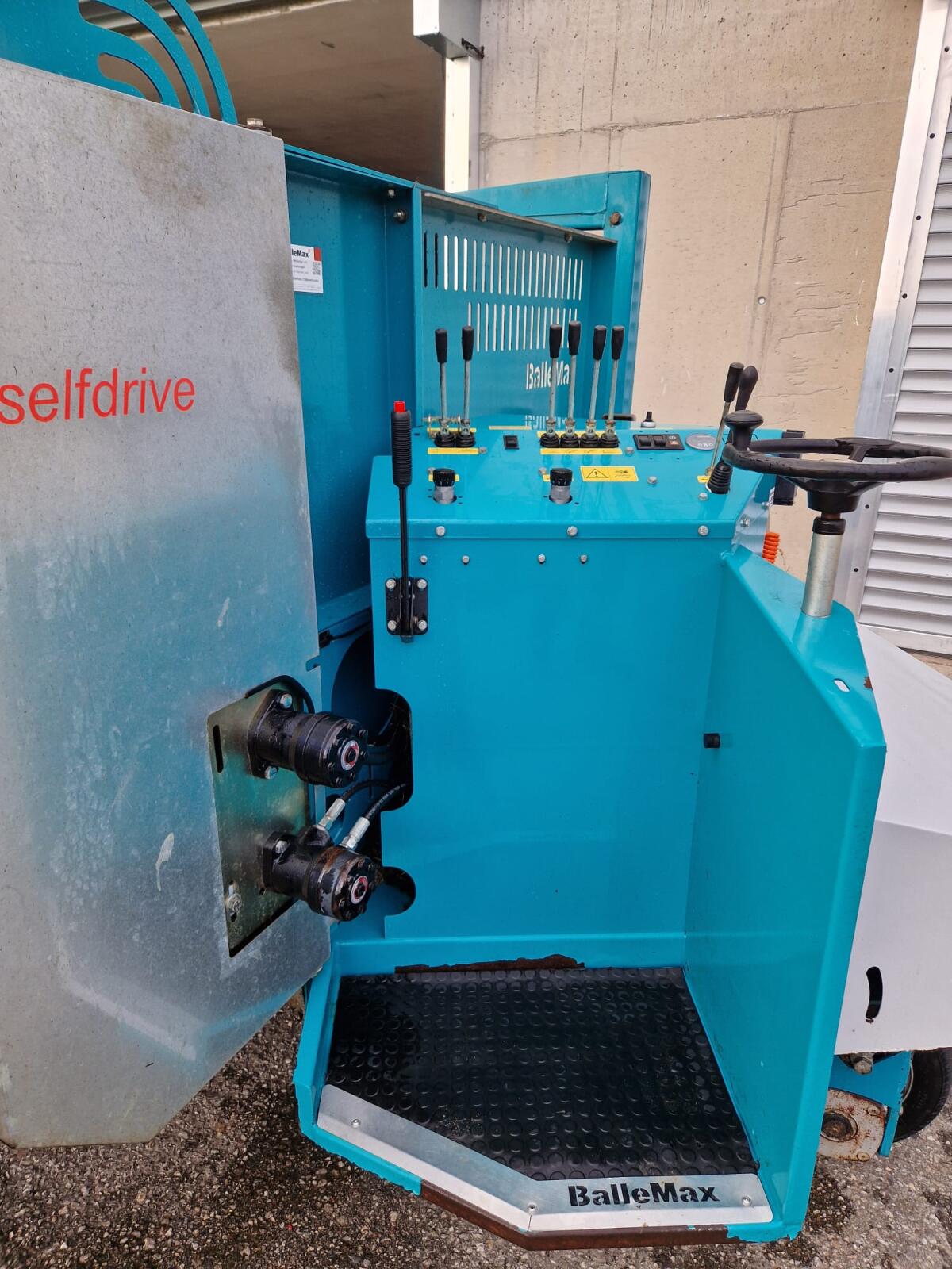 BalleMax SD182 Akku - Allrad und MaisCombi 3