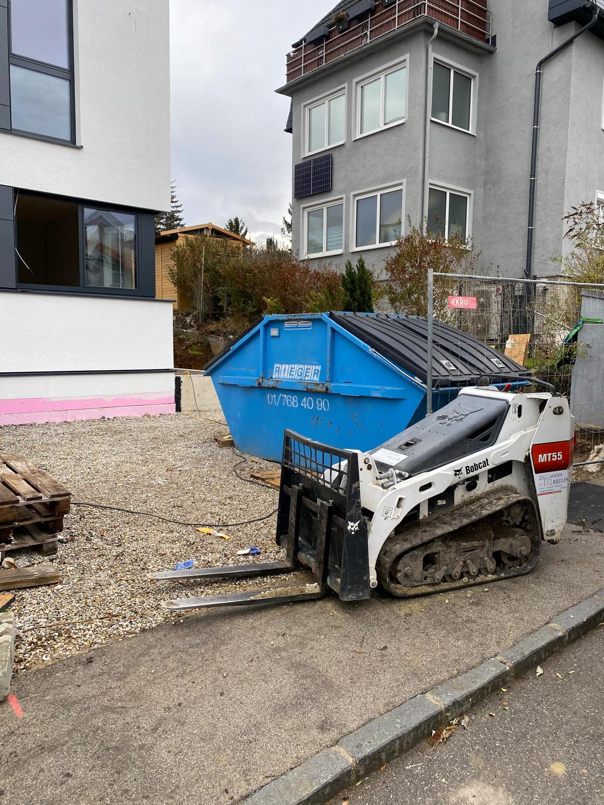 Bobcat MT 55 mit Schaufel 3