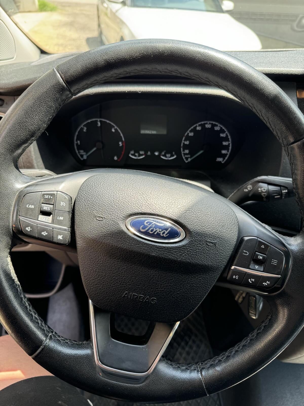 Ford Transit Custom 2