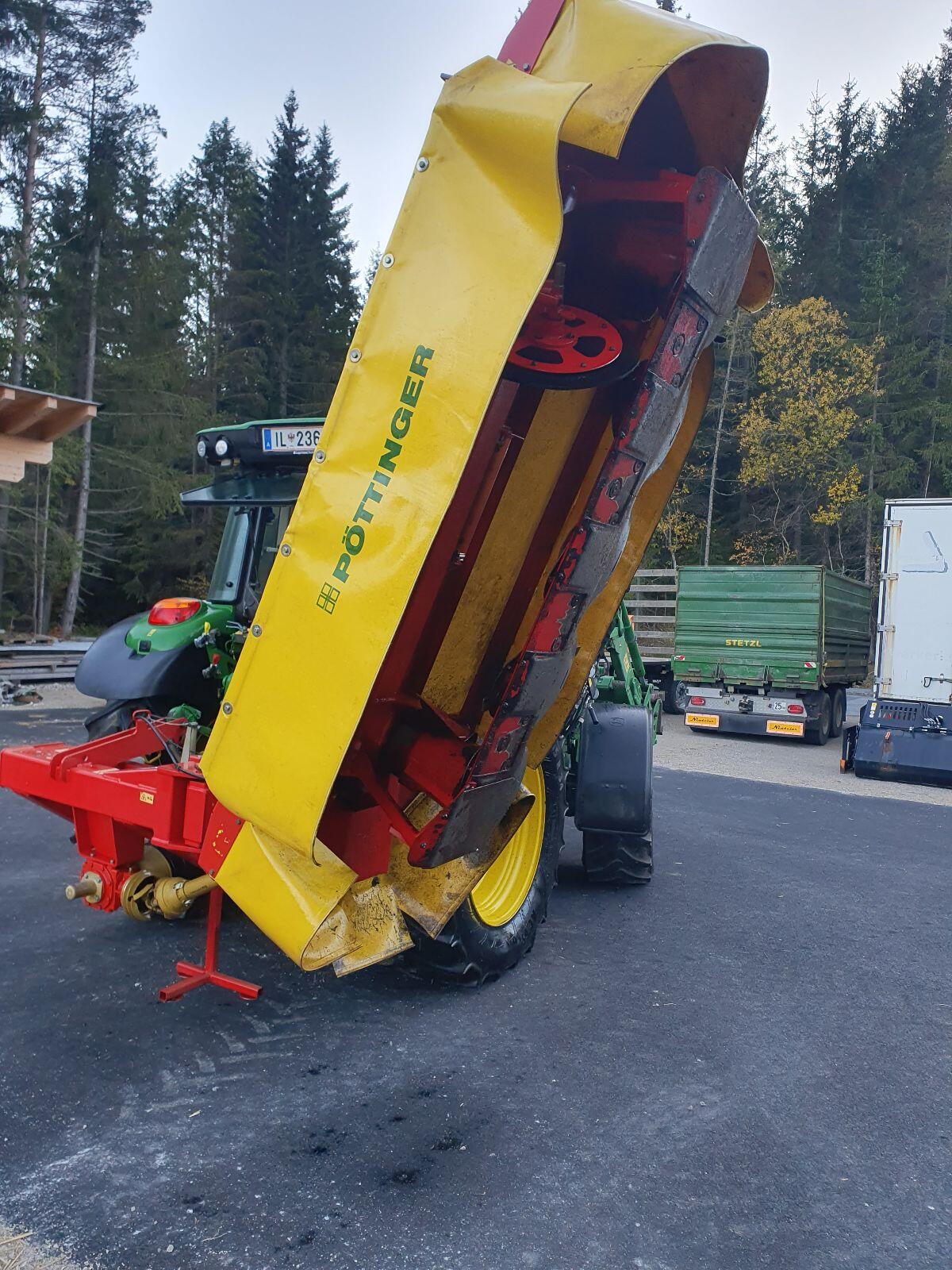 Pöttinger Heckmähwerk 3