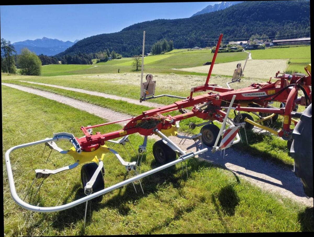 Verkaufe Pöttinger Kreiselheuer 6.69 3