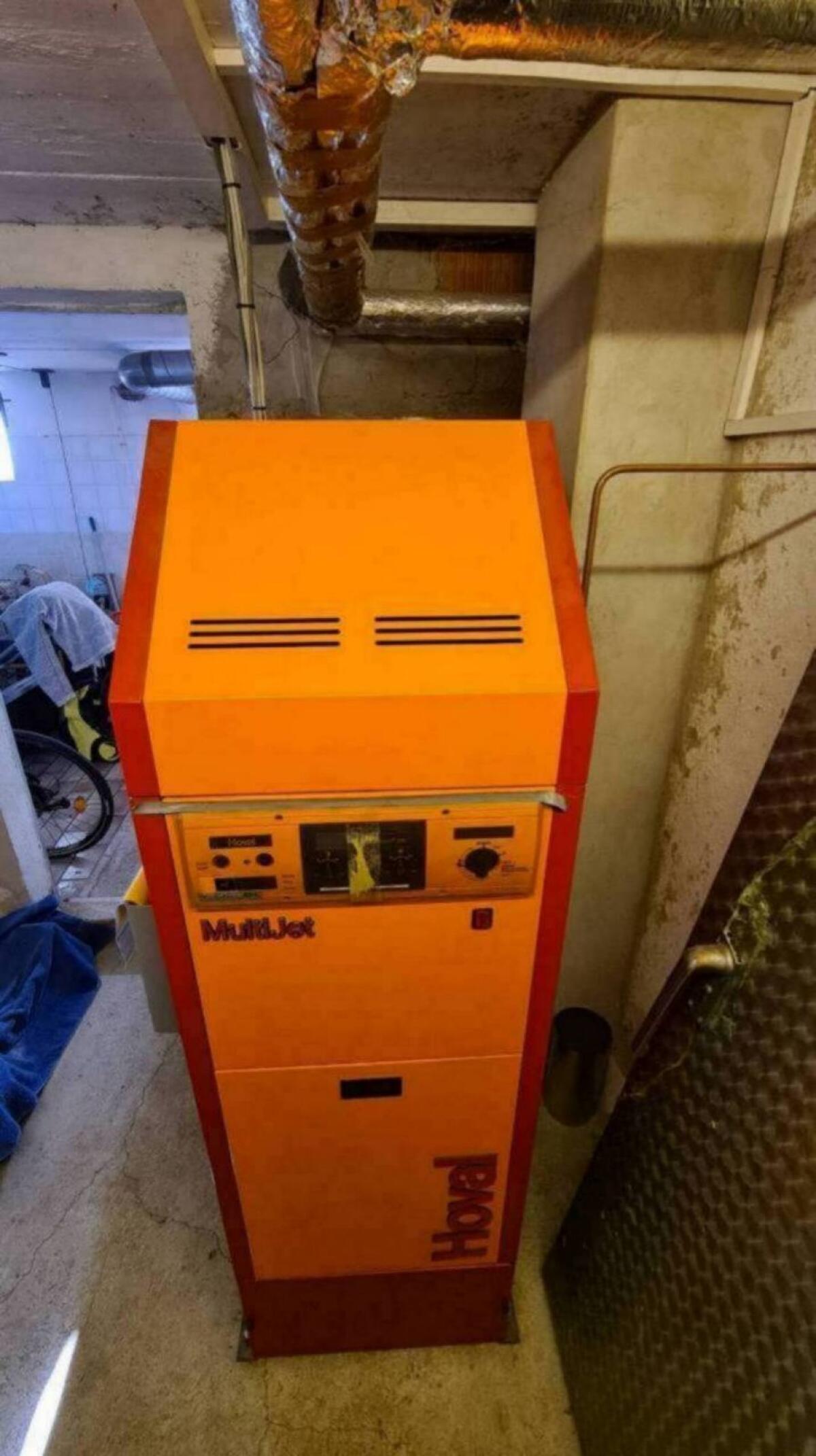 Ölheizung Hoval MultiJet 2