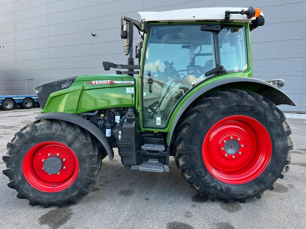 Fendt 211 Power 1