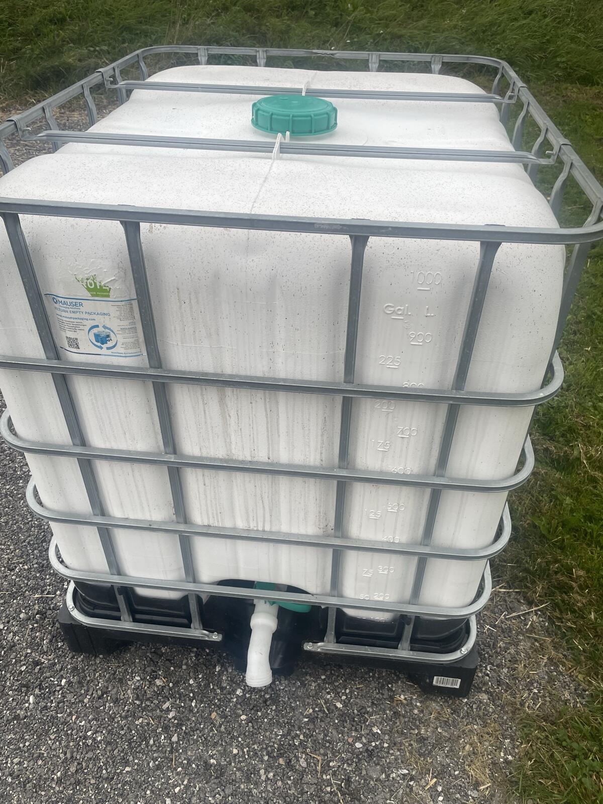 IBC Container 2