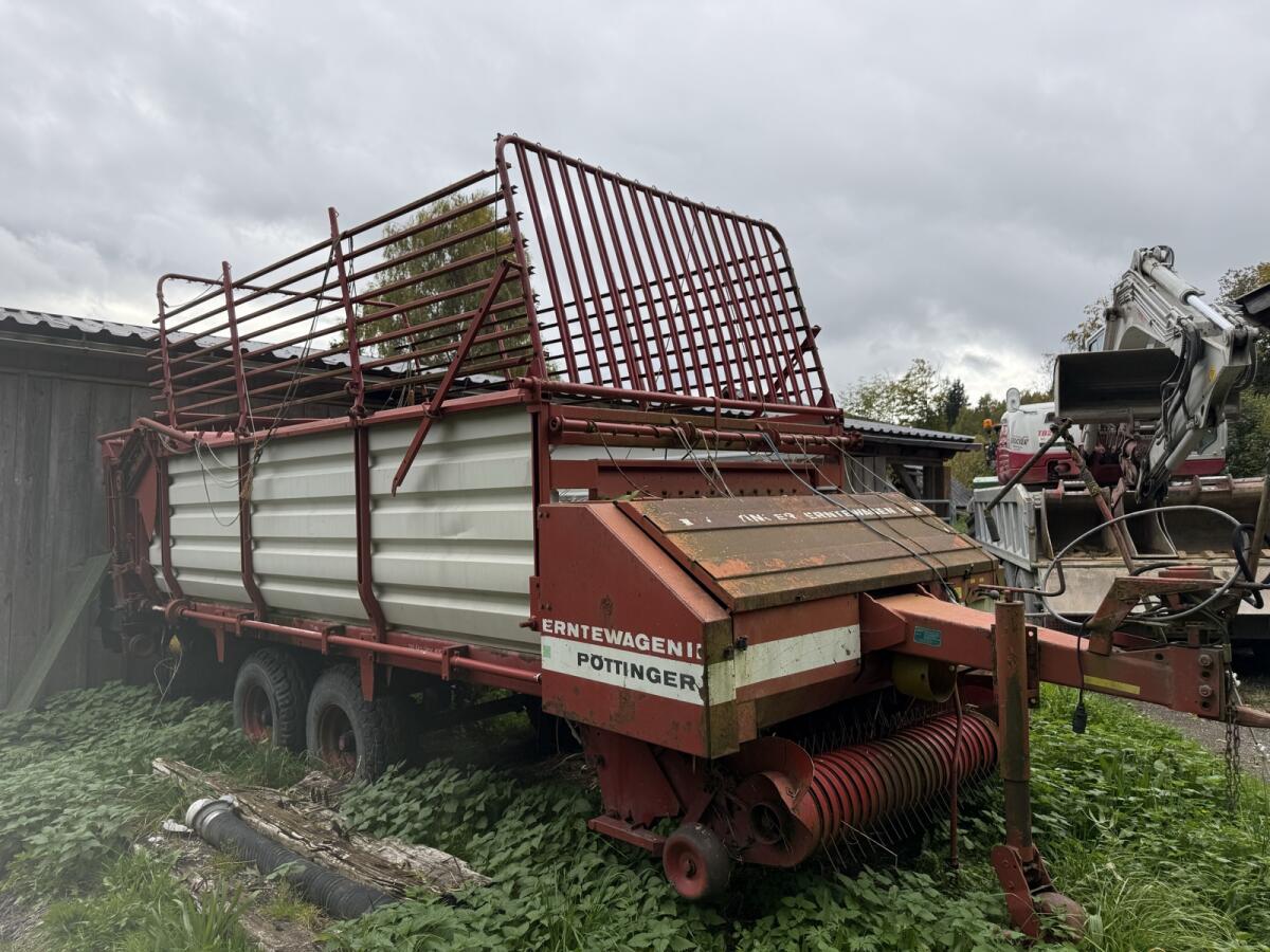 Pöttinger Erntewagen 2 Ladewagen 2