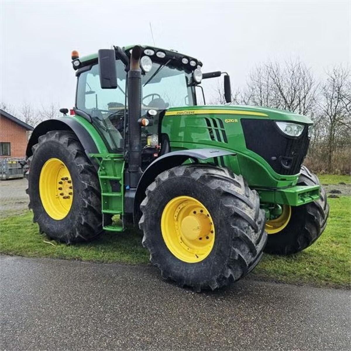John Deere 6210 R 2